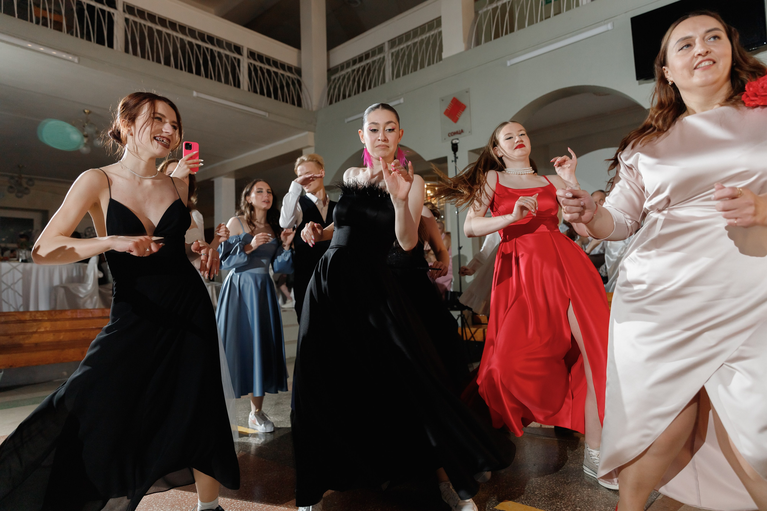 Школьный выпускной 2023 год в Минске. Свадебный фотограф в Минске/Беларуси Сергей Спиридонов