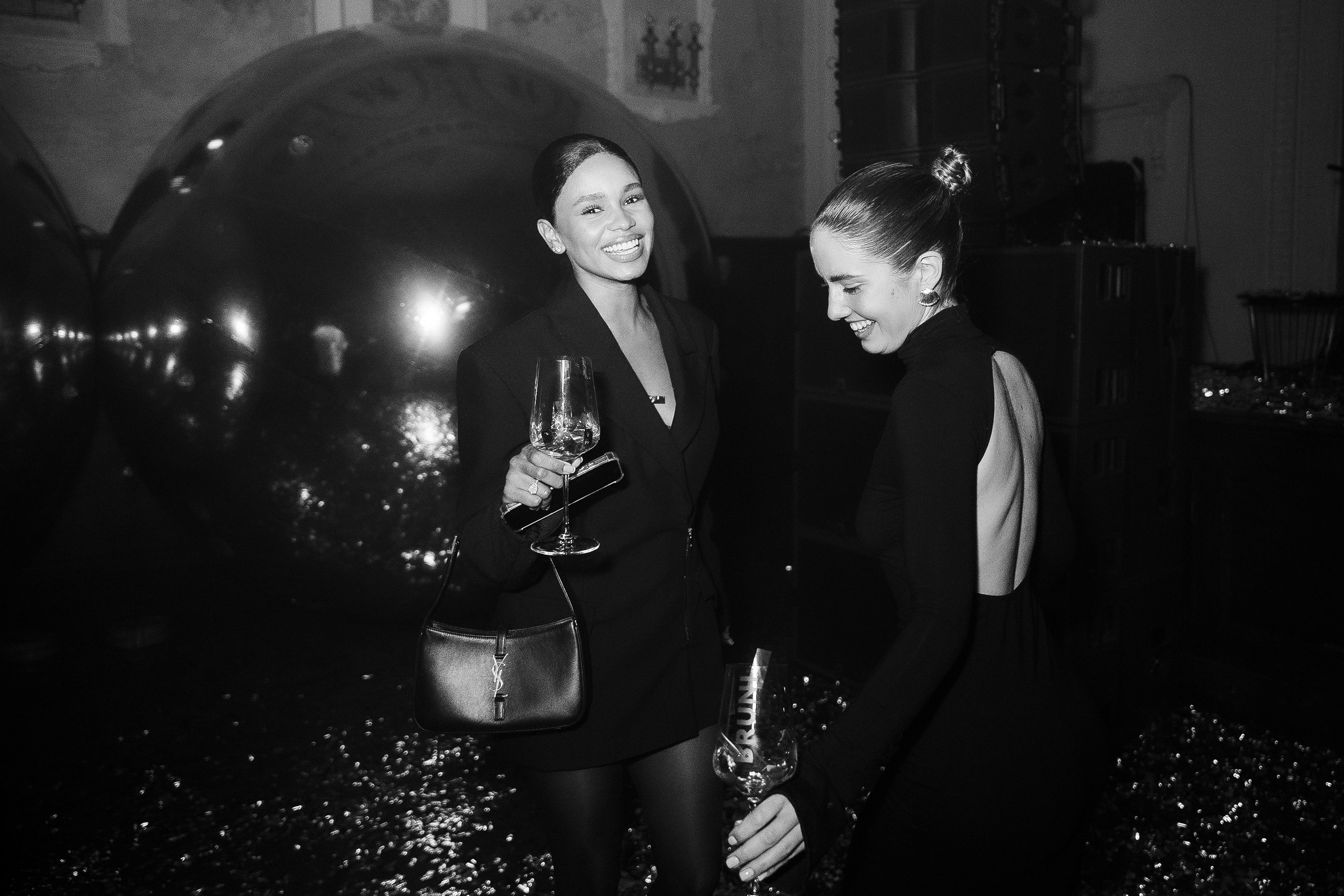 GOSHA KARTSEV Благотворительный бал