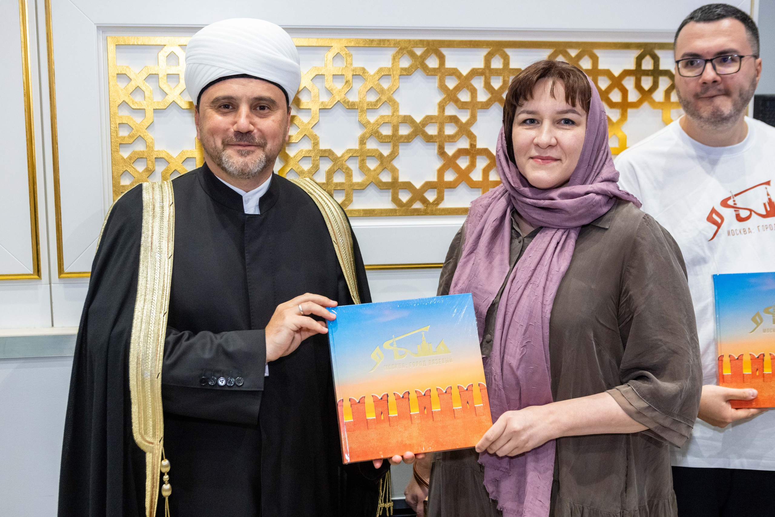 Репортаж с презентации книги — «Москва: город вязевый». Рекламный, предметный, репортажный, семейный фотограф и художник в Москве