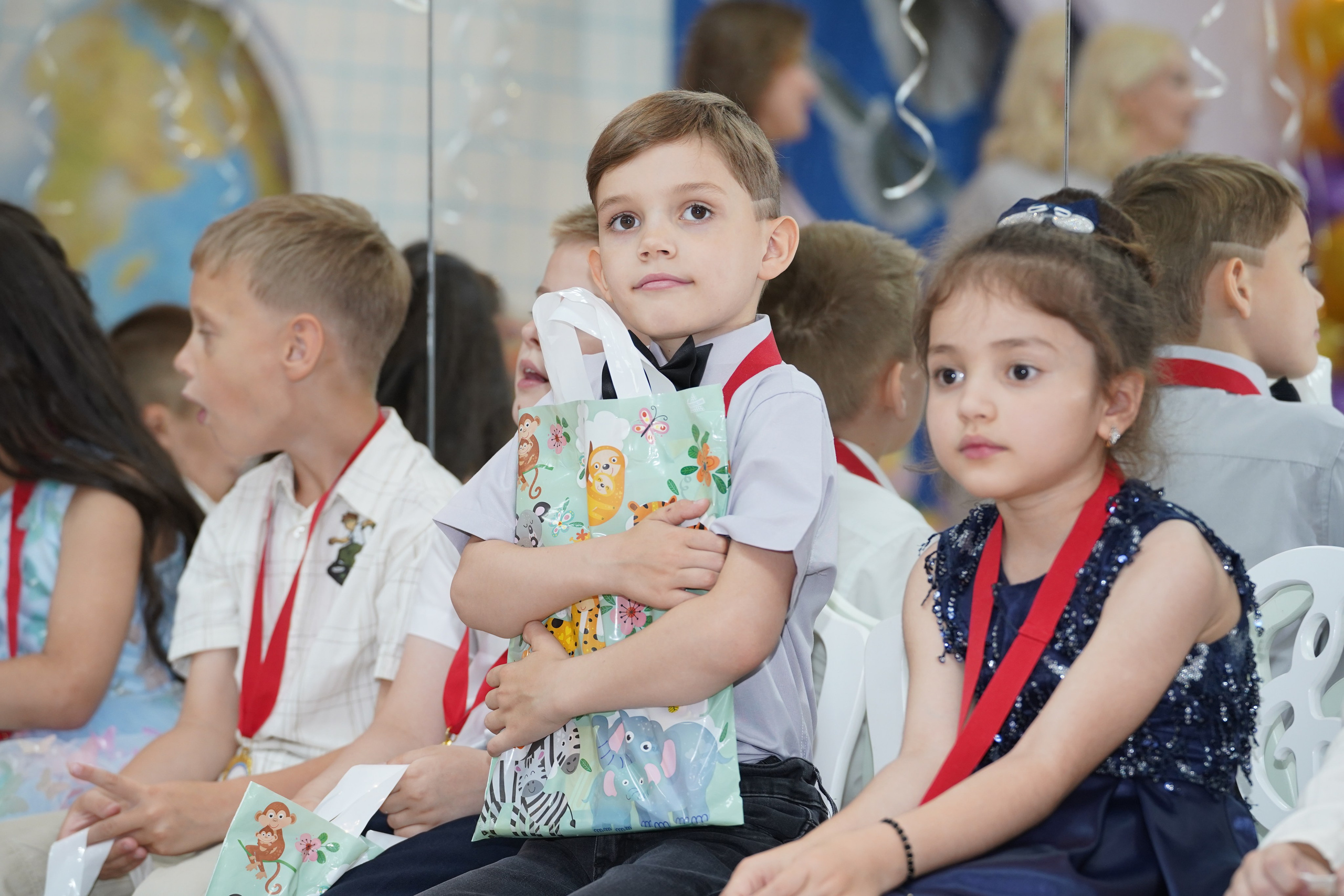 Репортажная съемка /Выпускной//. MEMENTO.Выпускные альбомы, школьные, юбилейные и другие книги. Ростов-на-Дону