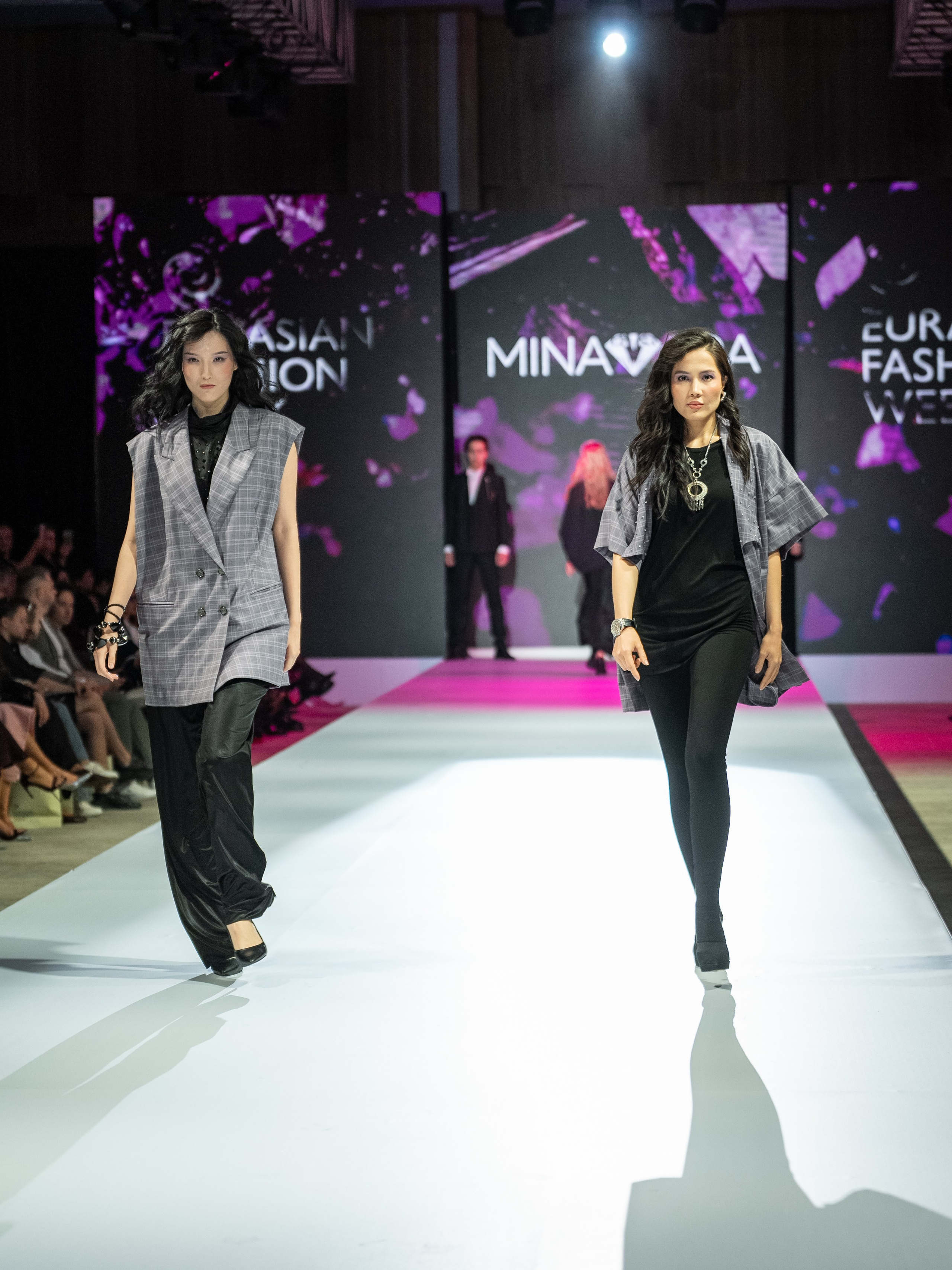 Eurasia Fashion Week Minavara. Сайт Алматинского НЮ АРТ, будуар и фэшн фотографа Дениса Карпенко