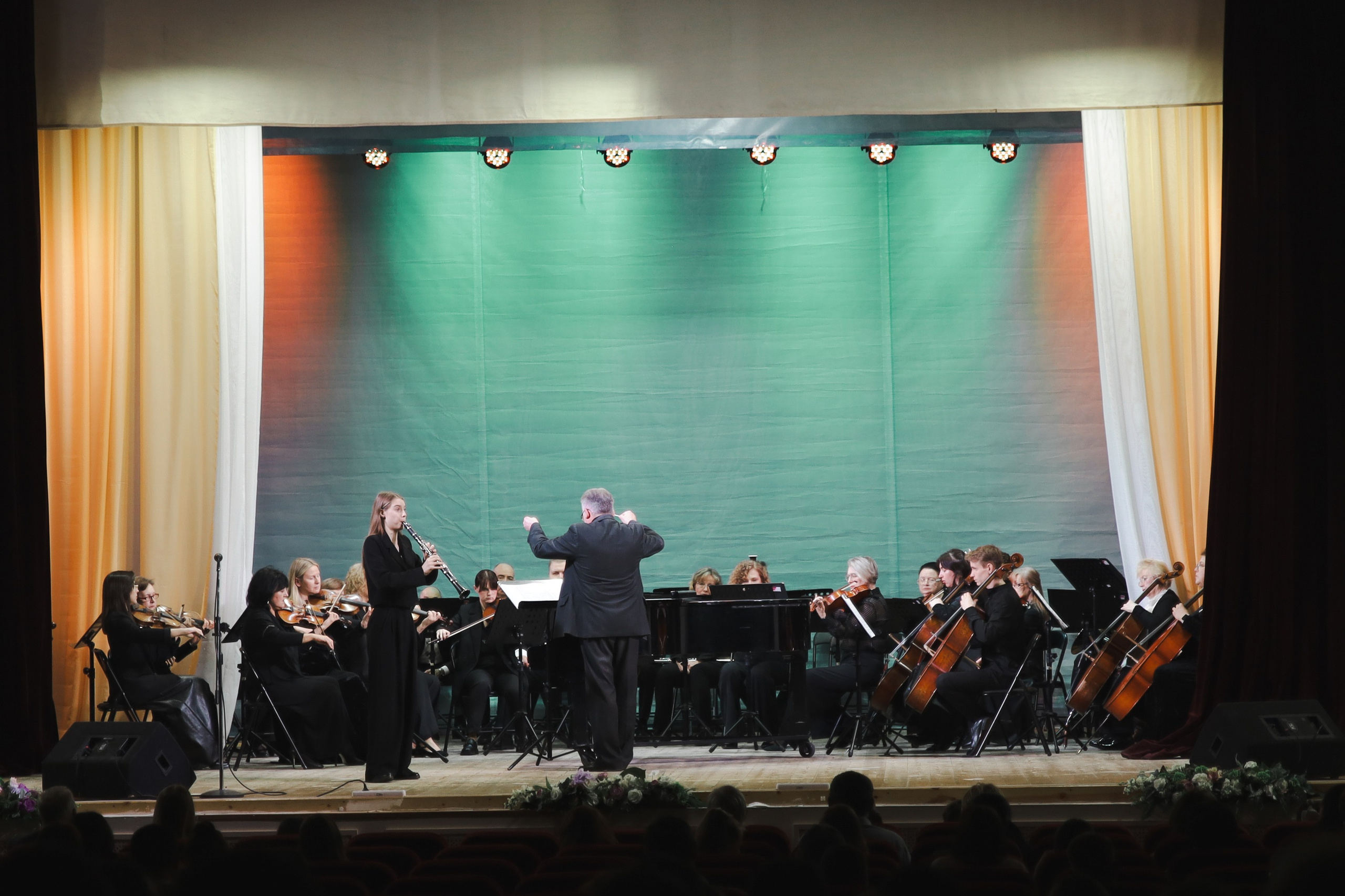 Фотоотчет с награждения стипендиатов города Липецка