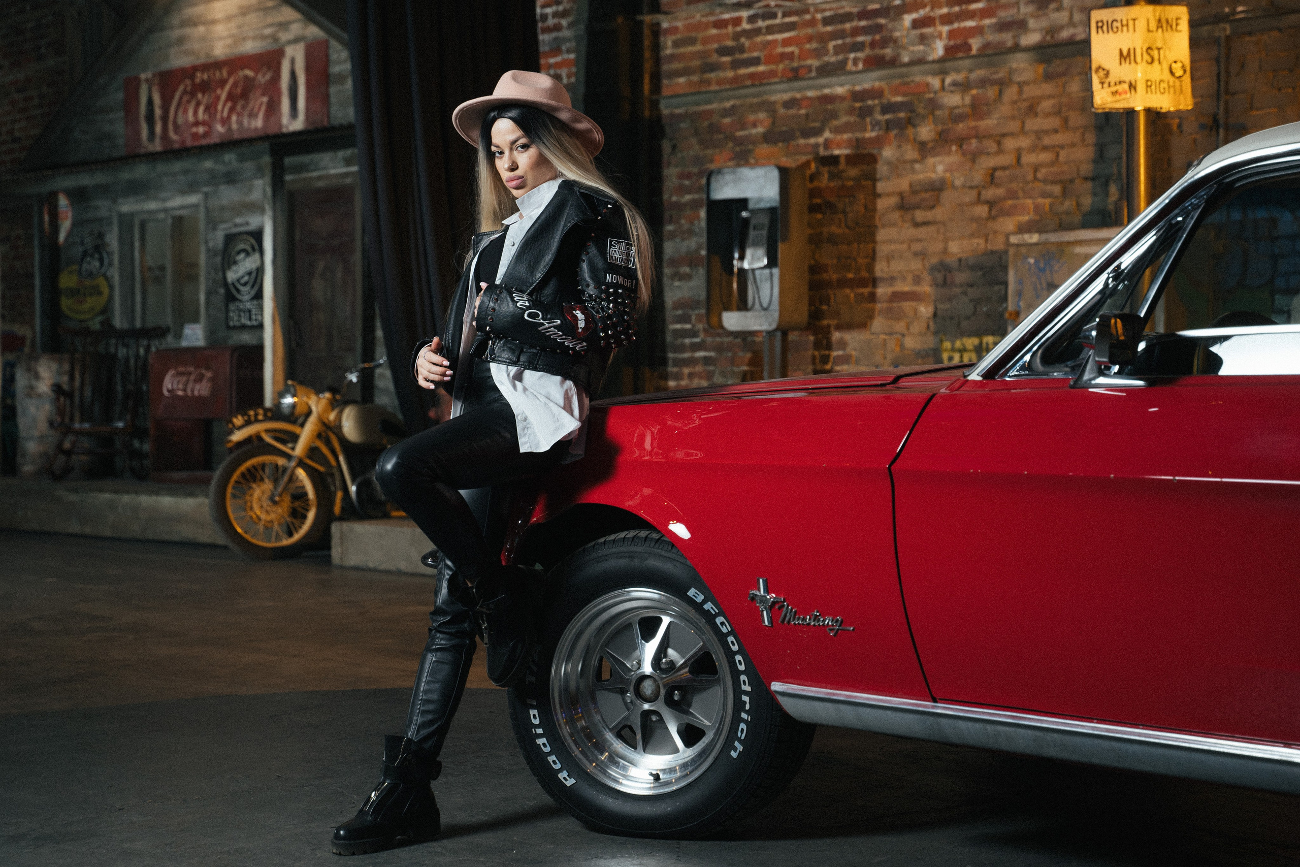 Фотосессия Ретро Cars. Свадебный и портретный фотограф в Москве Гудумак Евгений