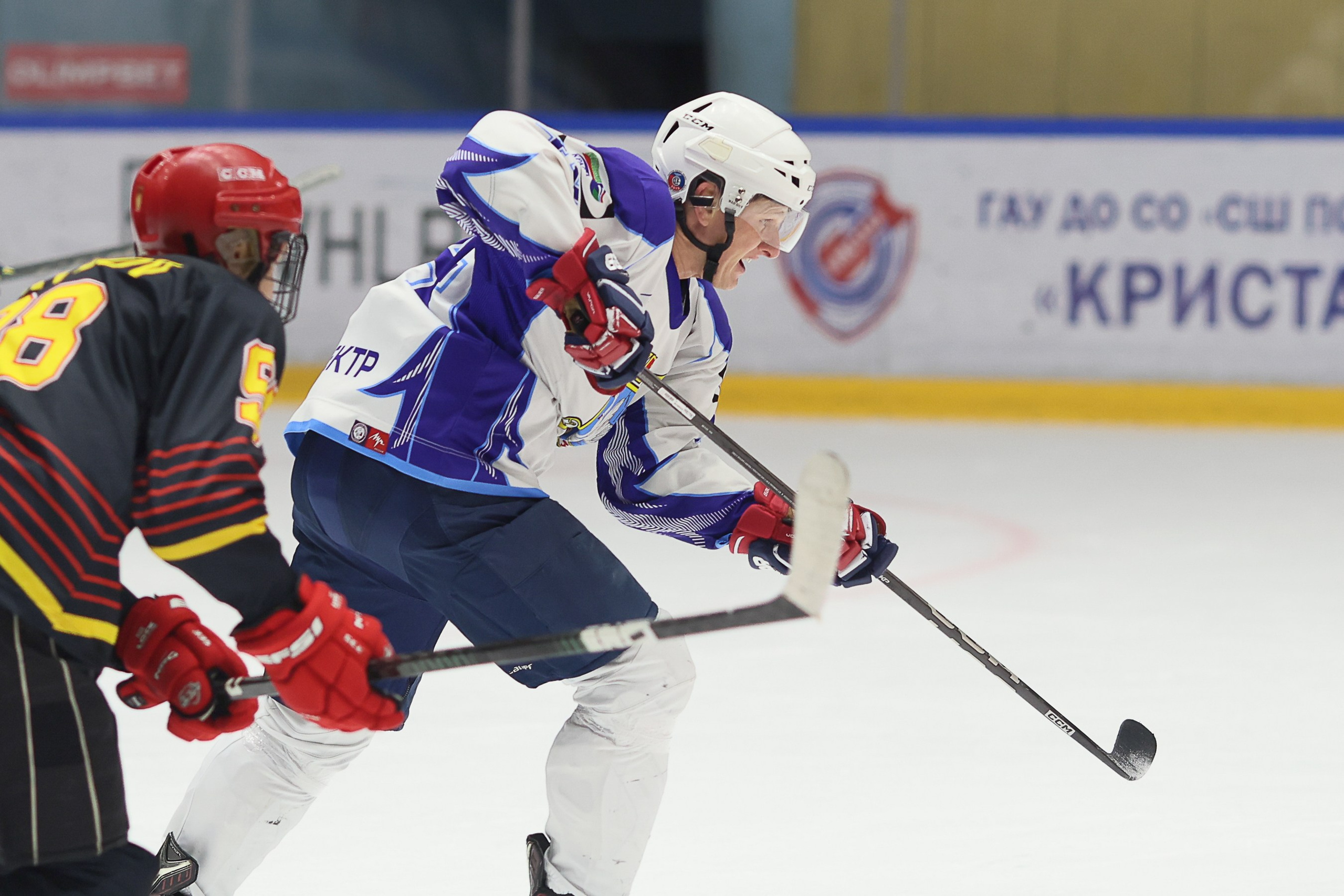 НПХЛ. Лига, где играют сердцем!. Фотограф Дмитрий Алексеев