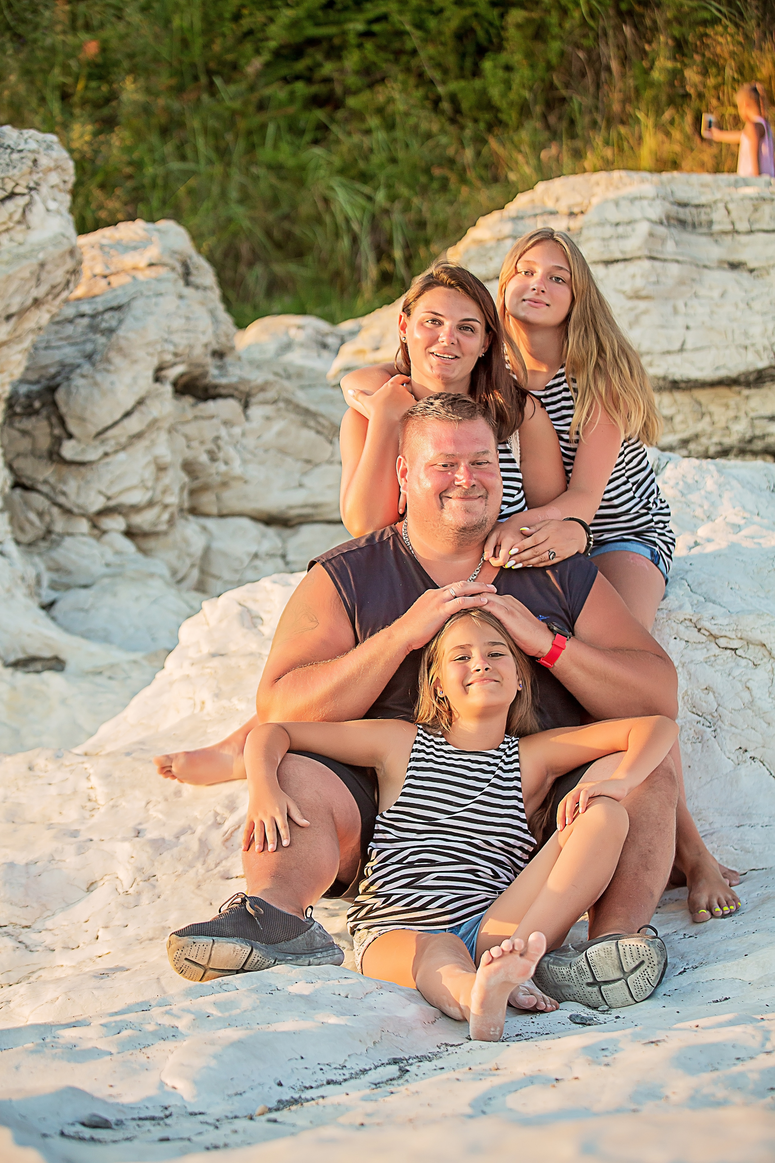 Семья на белых скалах. Свадебный и семейный фотограф в Абхазии Эля Цишба