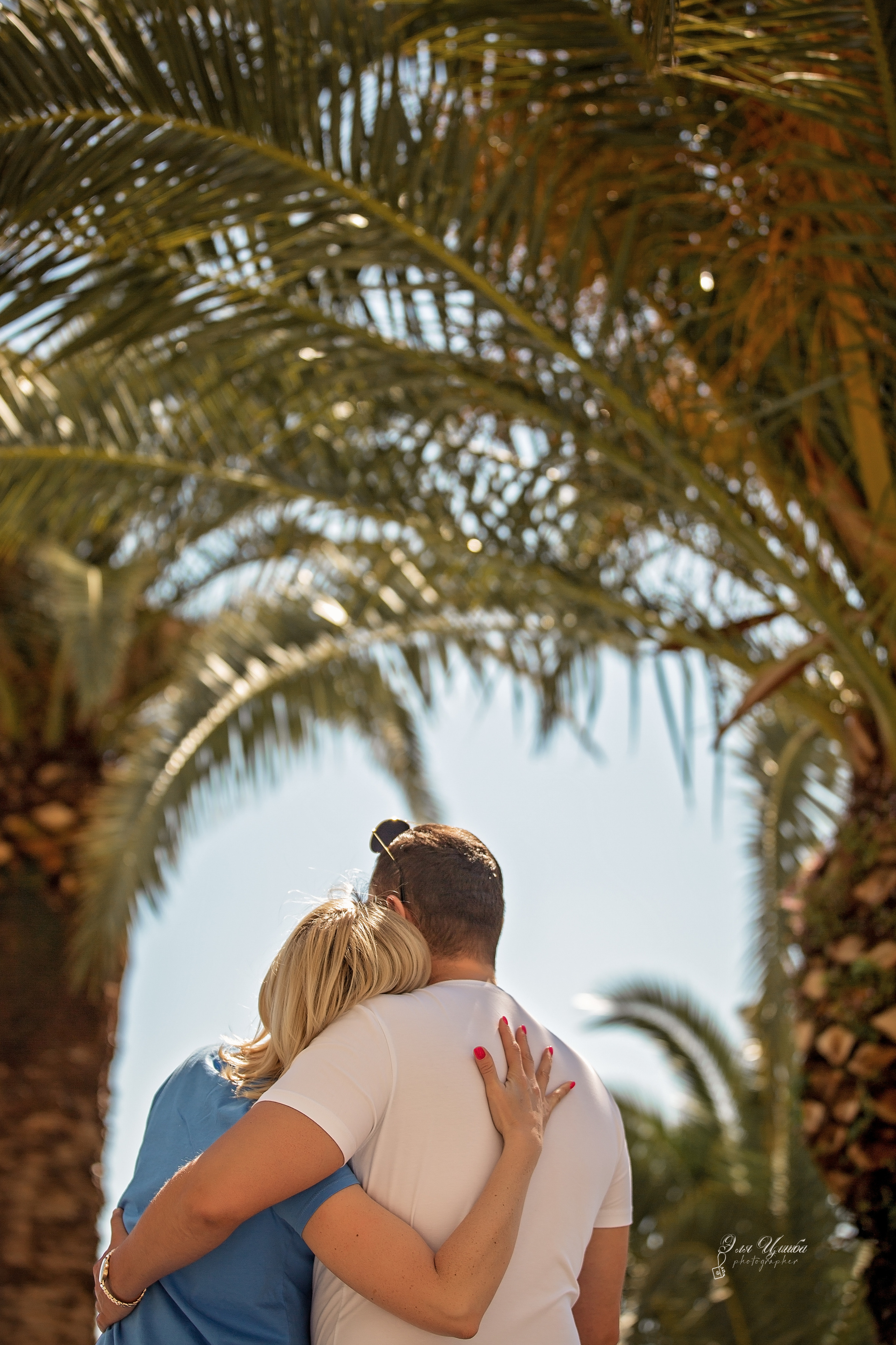 Иван с семьей в Гагре. Свадебный и семейный фотограф в Абхазии Эля Цишба