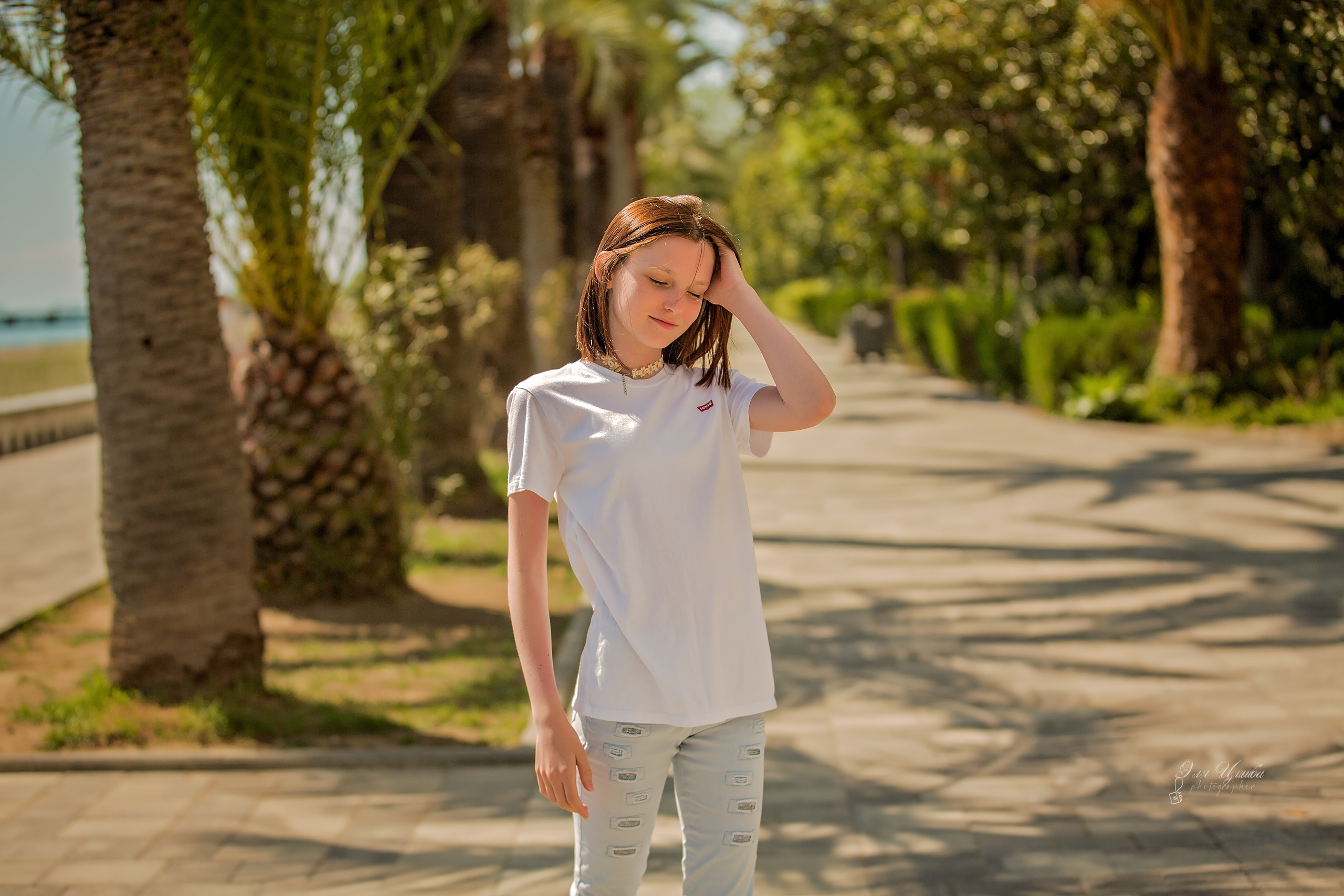 Иван с семьей в Гагре. Свадебный и семейный фотограф в Абхазии Эля Цишба