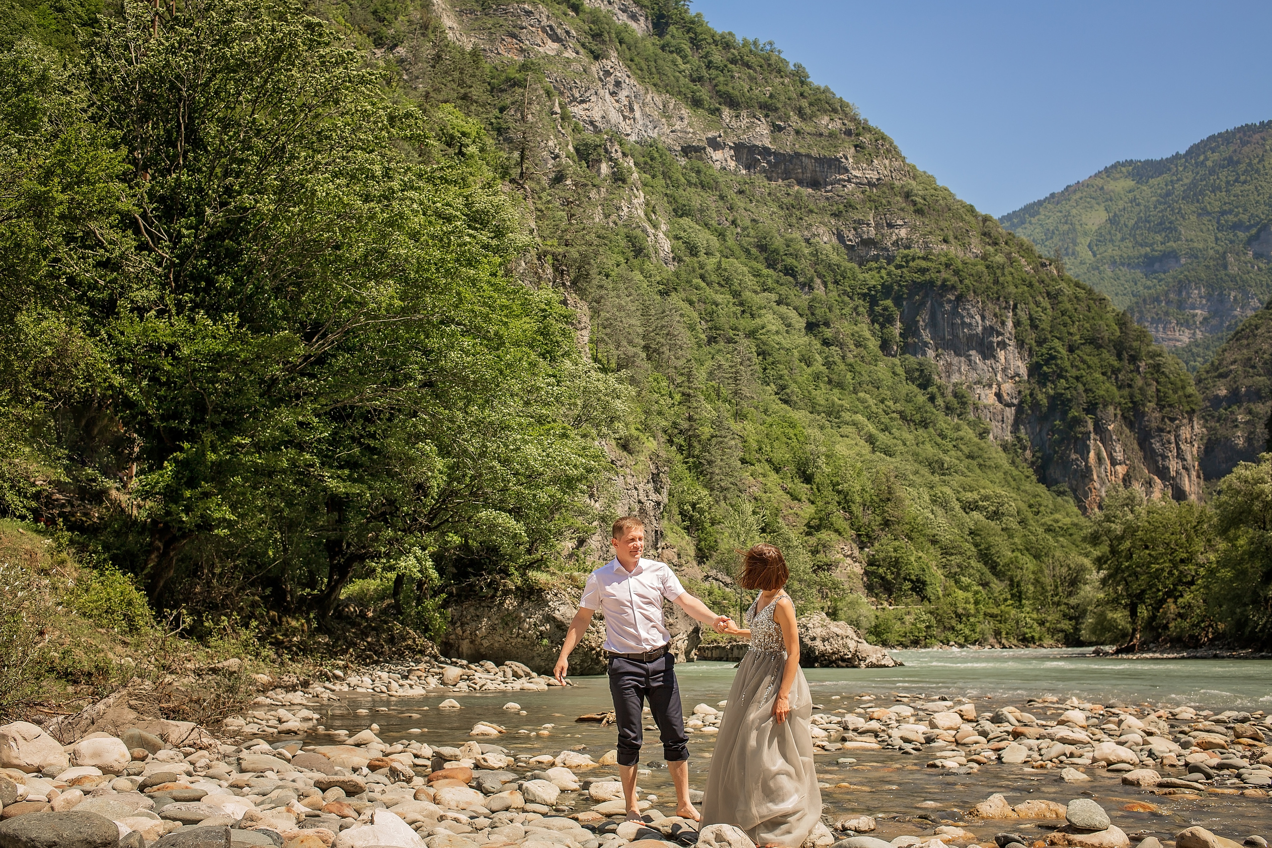 Свадебная фотоистория. Свадебный и семейный фотограф в Абхазии Эля Цишба