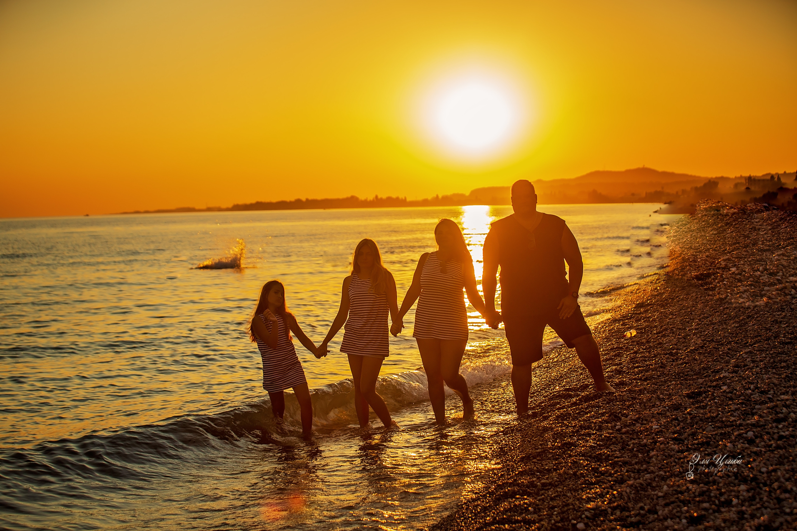 Семья на белых скалах. Свадебный и семейный фотограф в Абхазии Эля Цишба