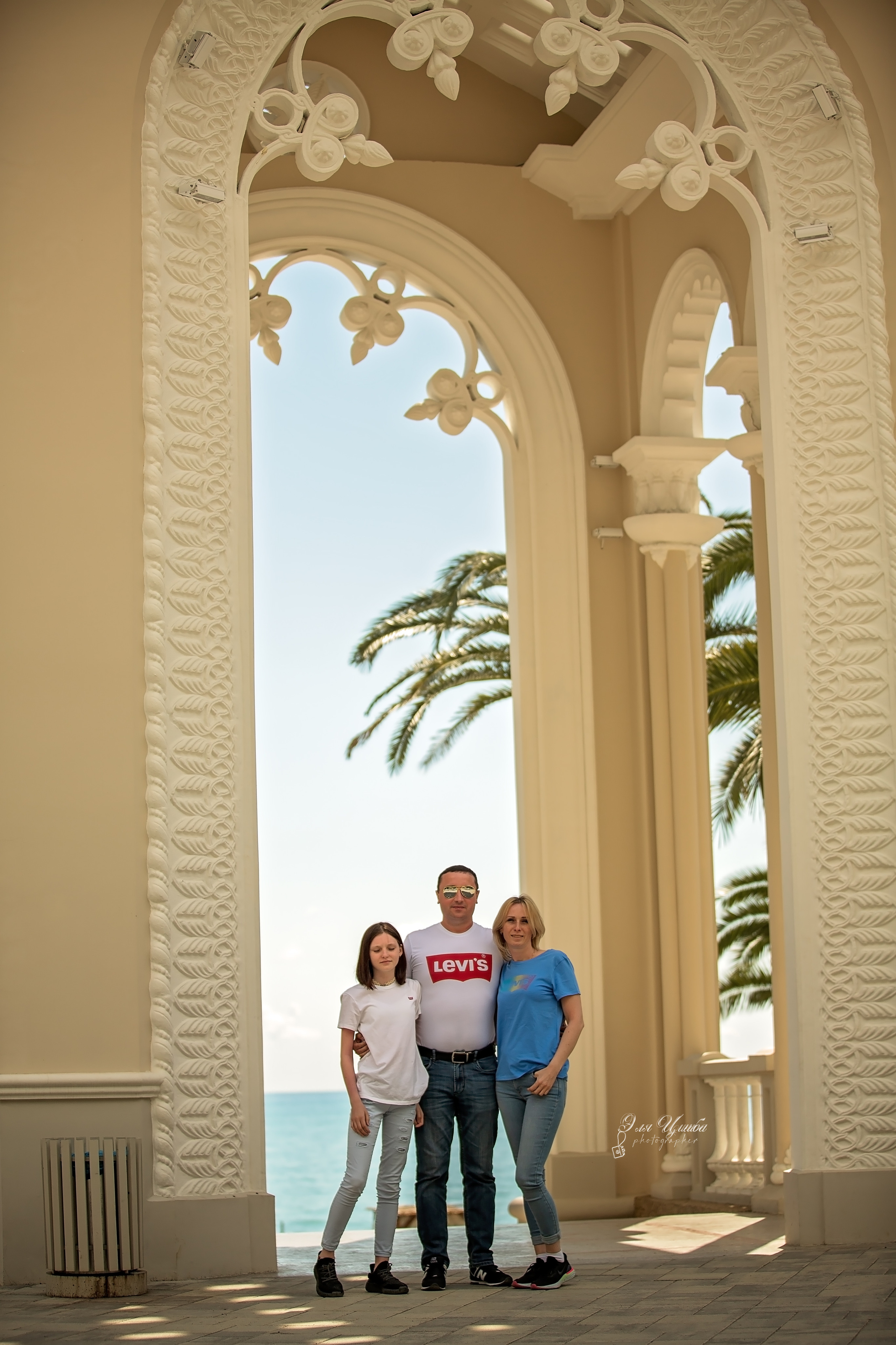 Отдых в Гагре. Свадебный и семейный фотограф в Абхазии Эля Цишба