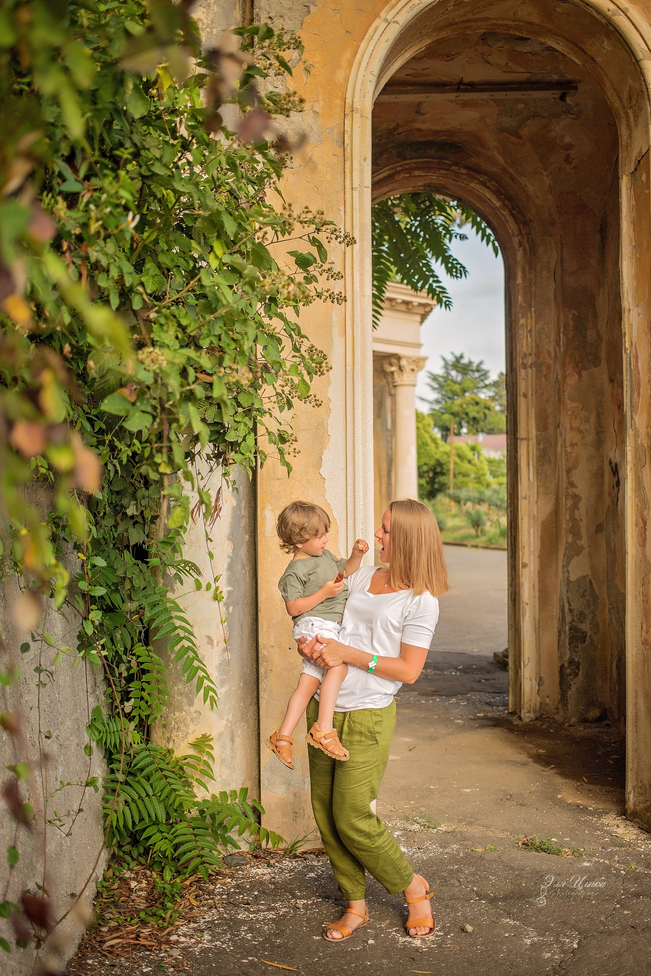 Сухумская гора. Свадебный и семейный фотограф в Абхазии Эля Цишба