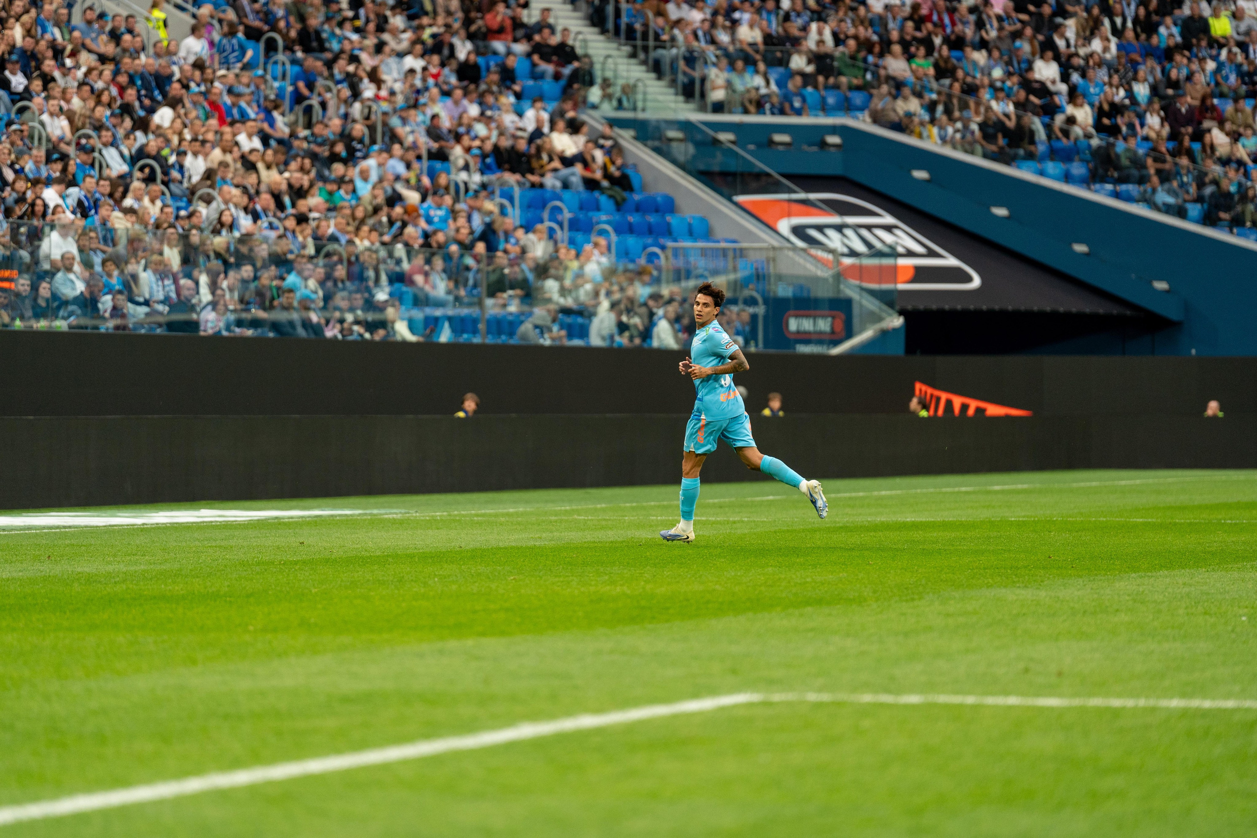 Игрок «Зенита» на Газпром Арене, спортивный фотограф Санкт-Петербург