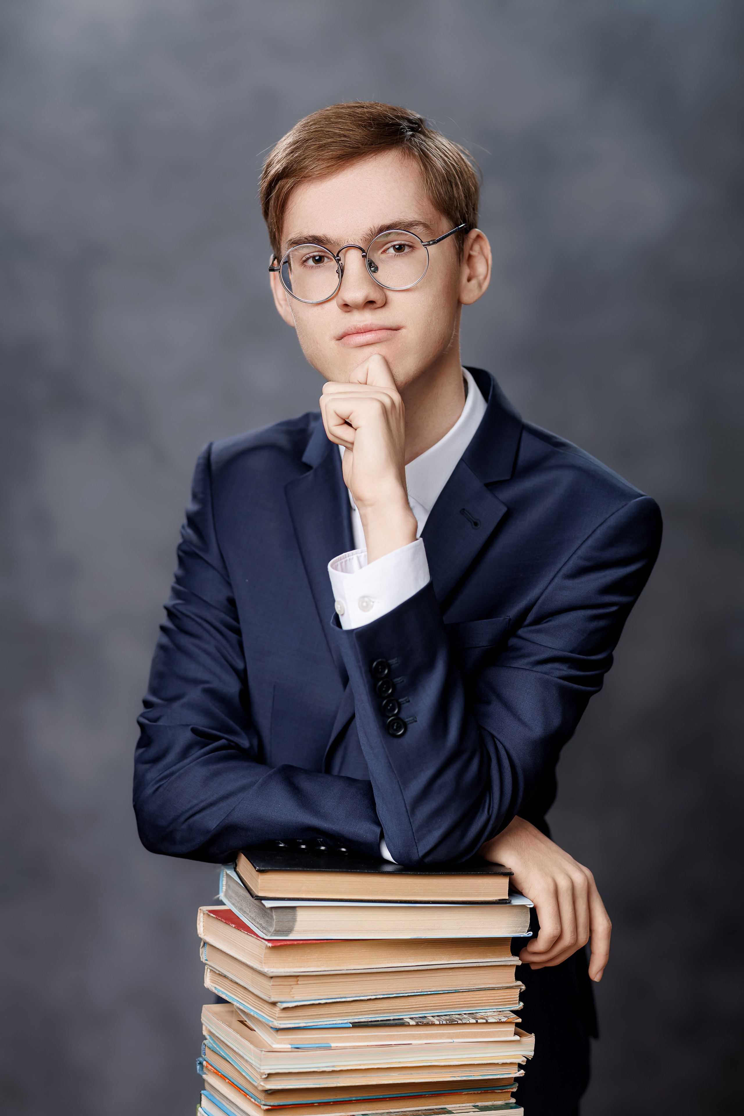 Портреты на однотонном фоне. Семейный и детский фотограф Комина Елена, Власиха, Одинцово