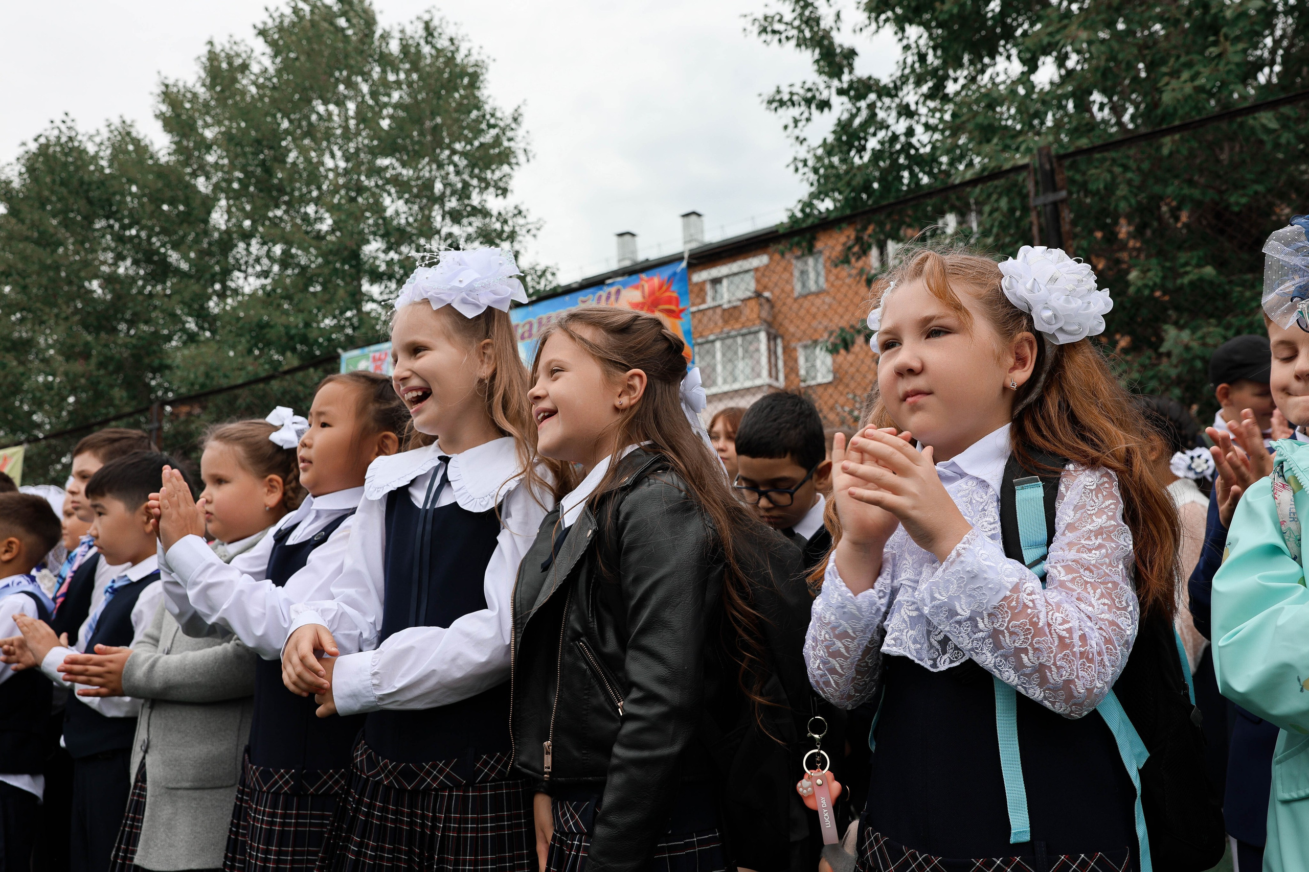 День знаний 2025. Свадебный и Школьный фотограф Улан-Удэ Бурятия Джулия Топоева Выпускные альбомы Фотограф на мероприятие