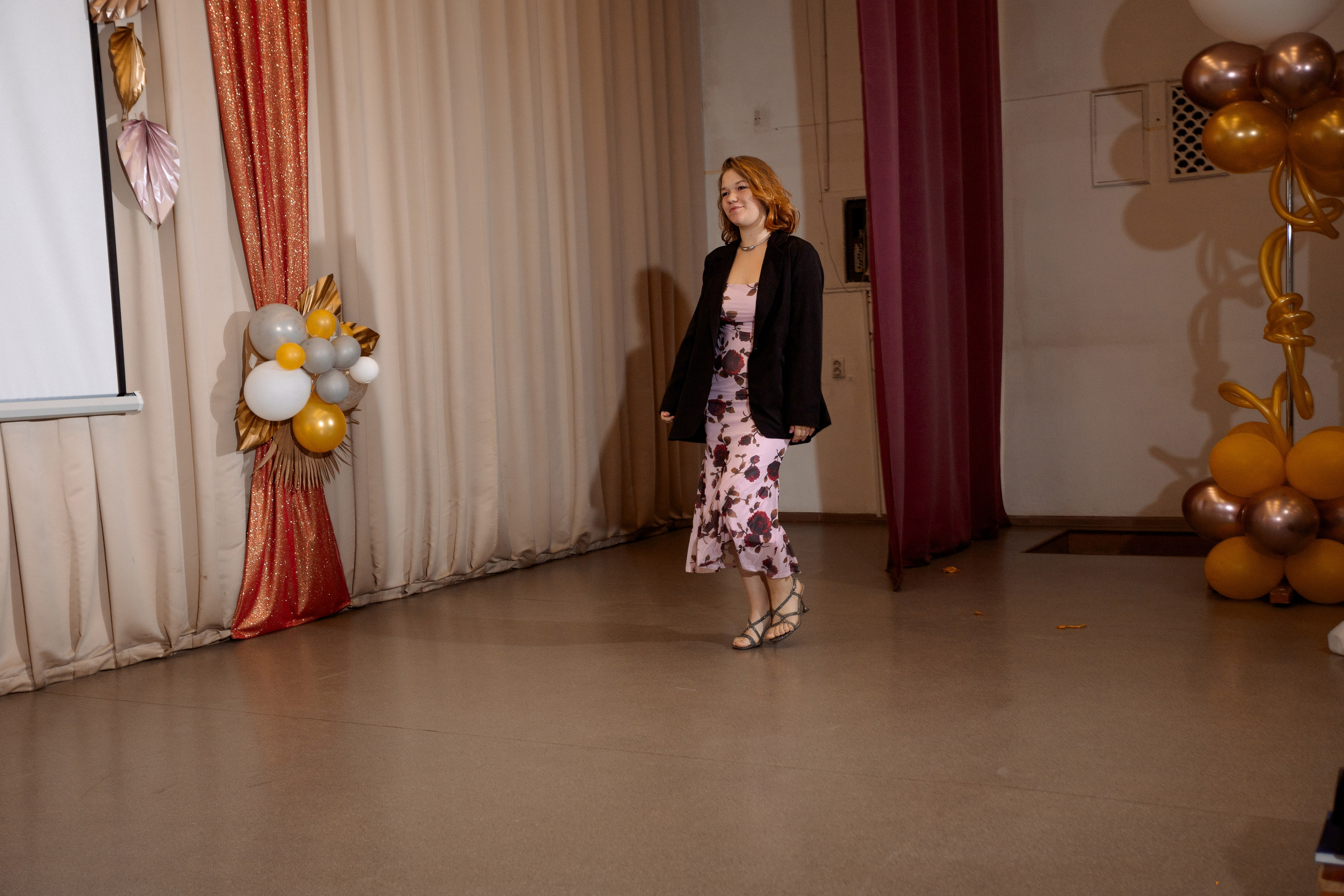 ВРУЧЕНИЕ АТТЕСТАТОВ: Пример. Все фото. Профессиональный фотограф в Ижевске Леша Петров