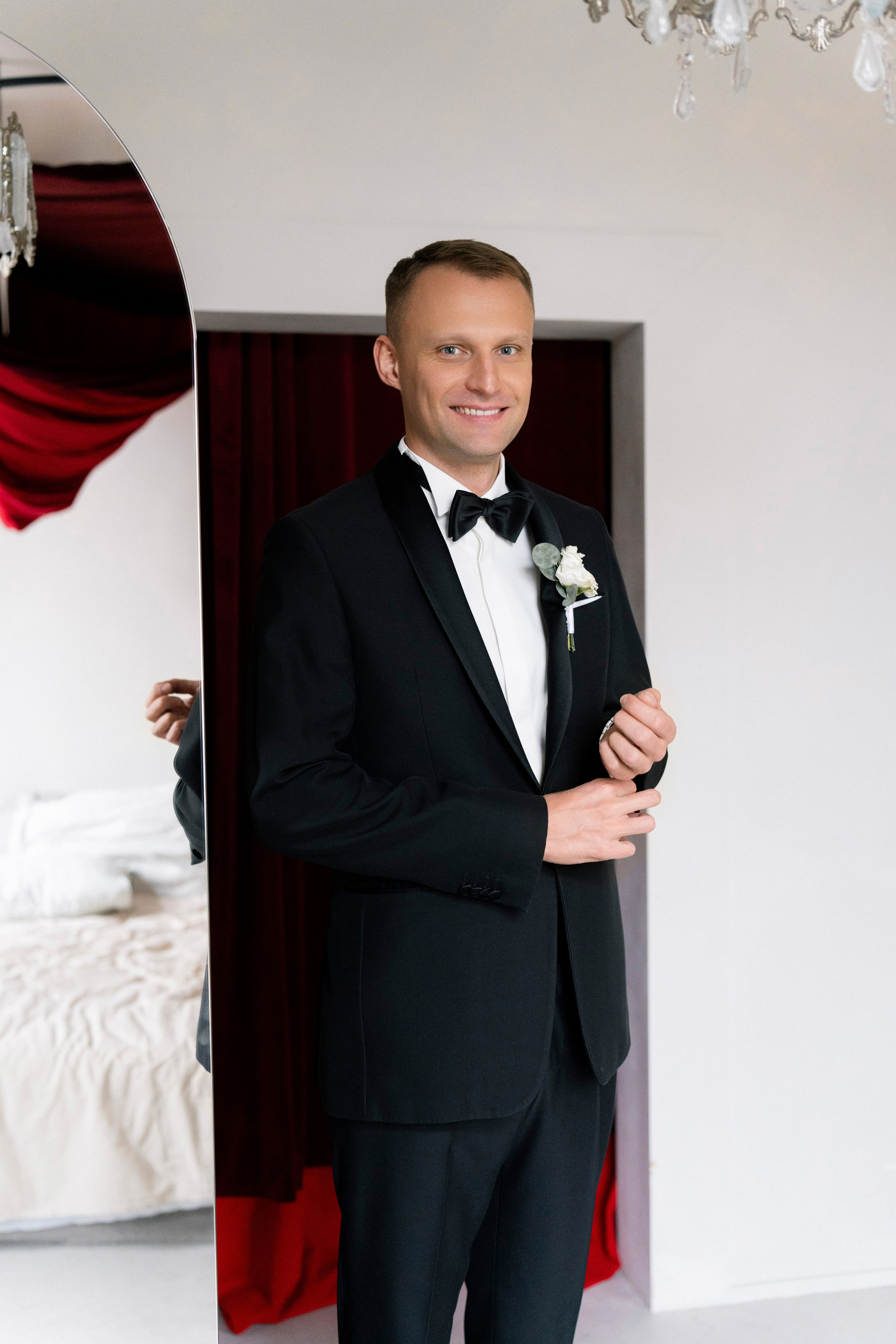 Иван и Рума. Москва. Сборы в отеле Marco Polo и роспись в особняке Спиридонова. Свадебный фотограф Катерина Чулкова