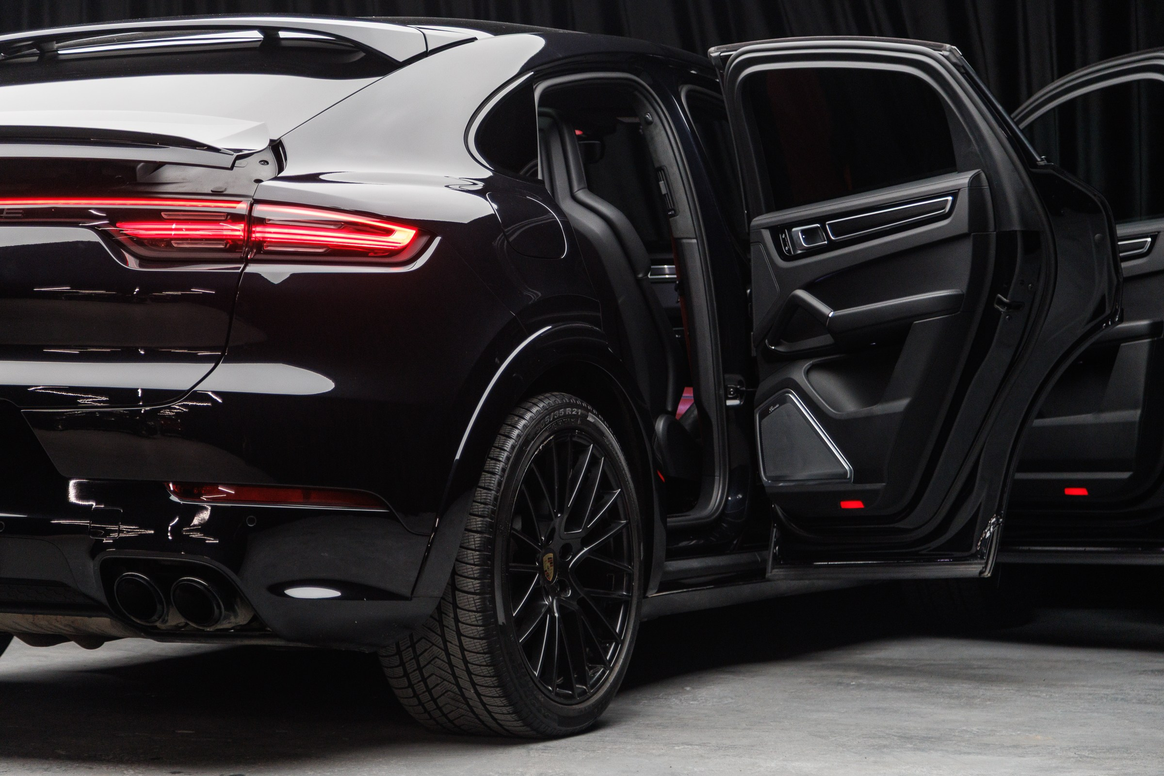 Автомобили. Репортажный фотограф Александр Задорин, Минск, Беларусь