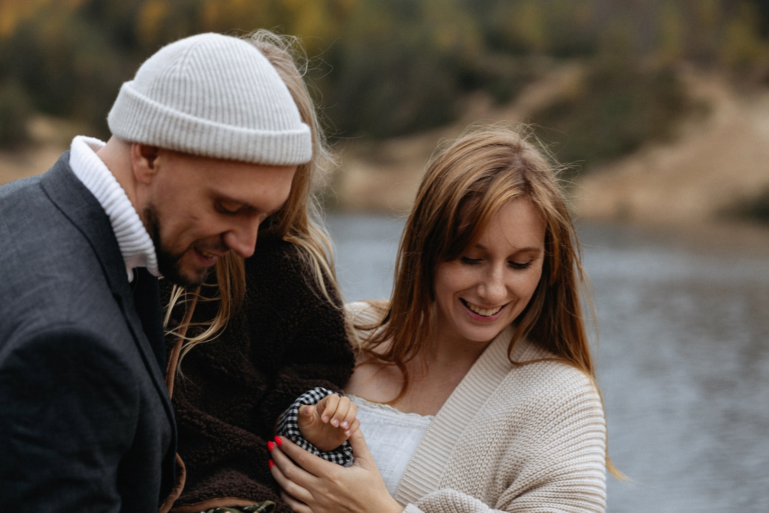 Семейная фотосессия на природе. Вера Пьянцева семейный, свадебный и парный фотограф в Санкт-Петербурге