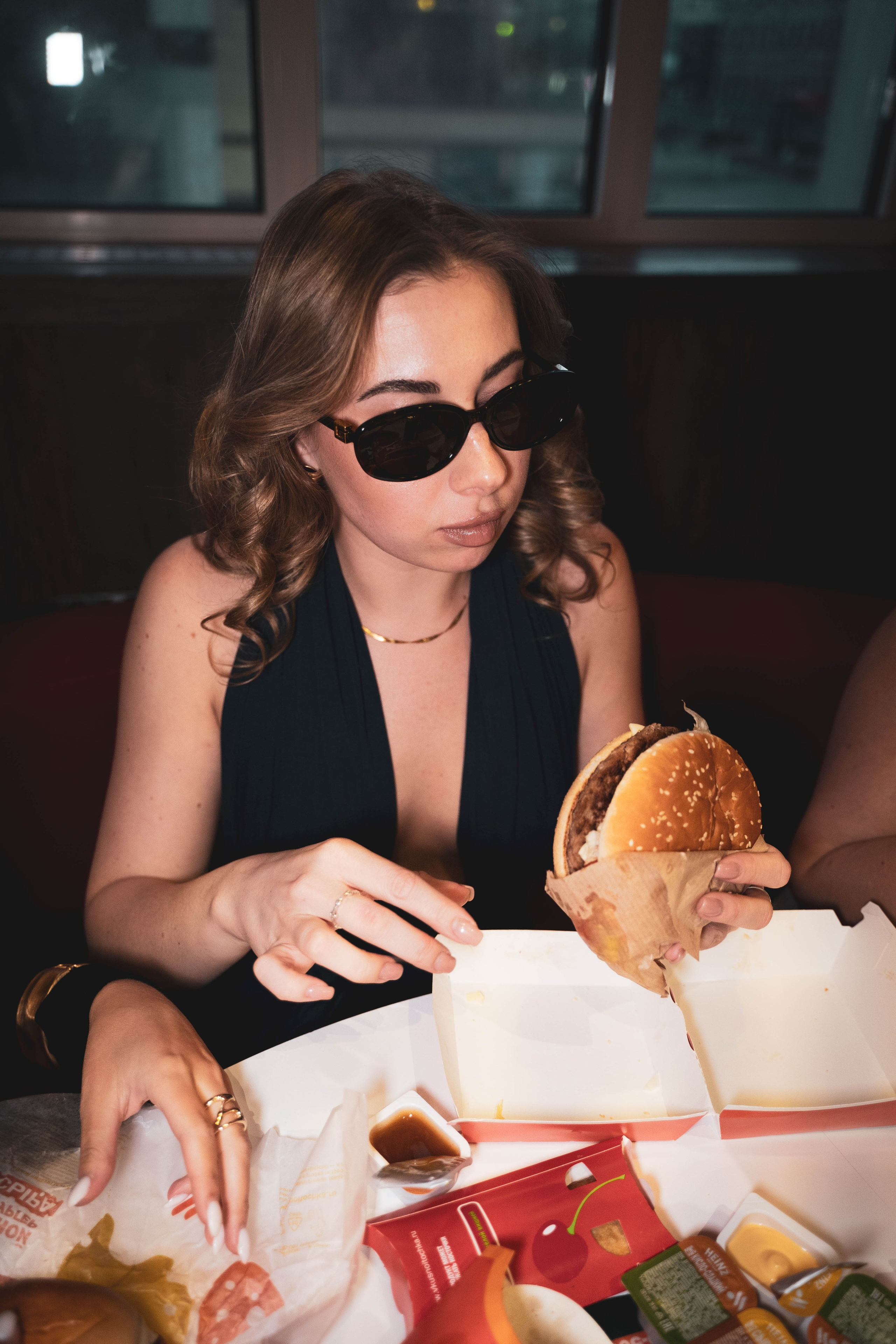 Макдональс ПОВ. Видео и Фото