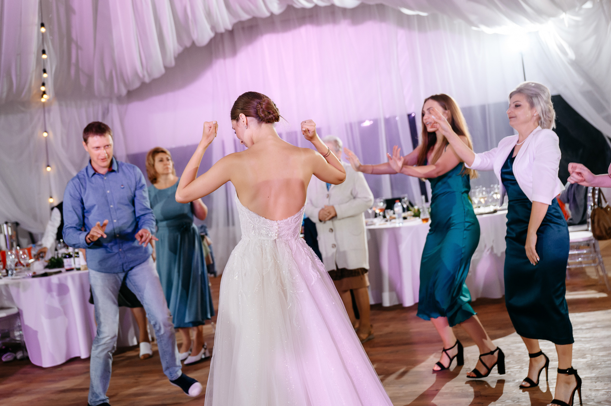 Анастасия и Артём. Свадебный фотограф в Красноярске