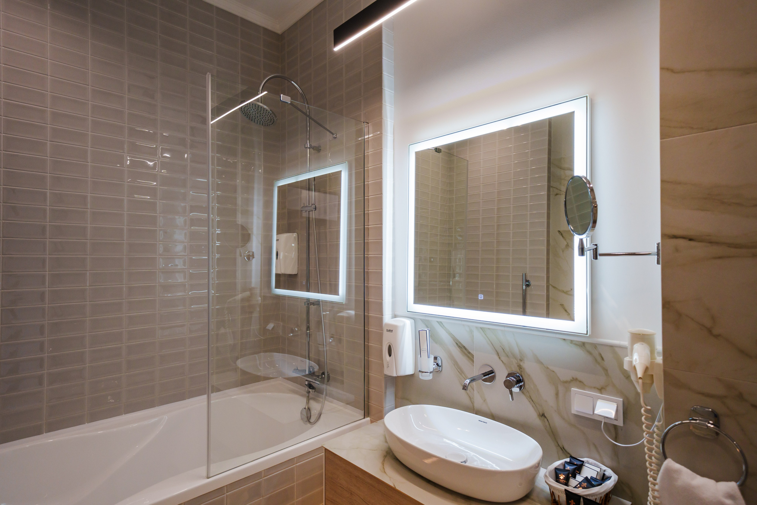 Интерьерная съёмка Golden Hourse. Свадебный и семейный фотограф в Ростове-на-Дону. Андрей Сайфутдинов