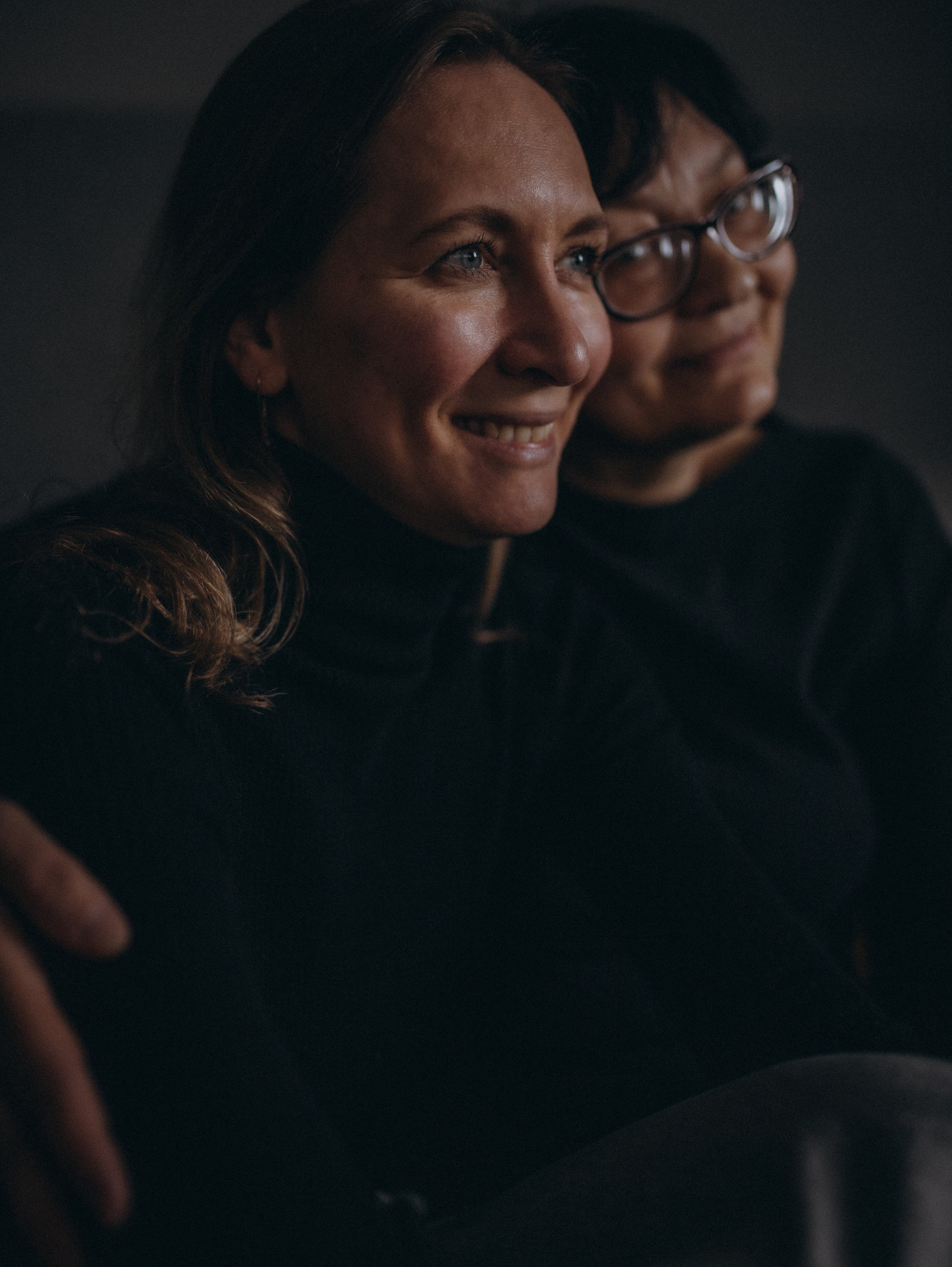 Юлия с мамой дома. Главная