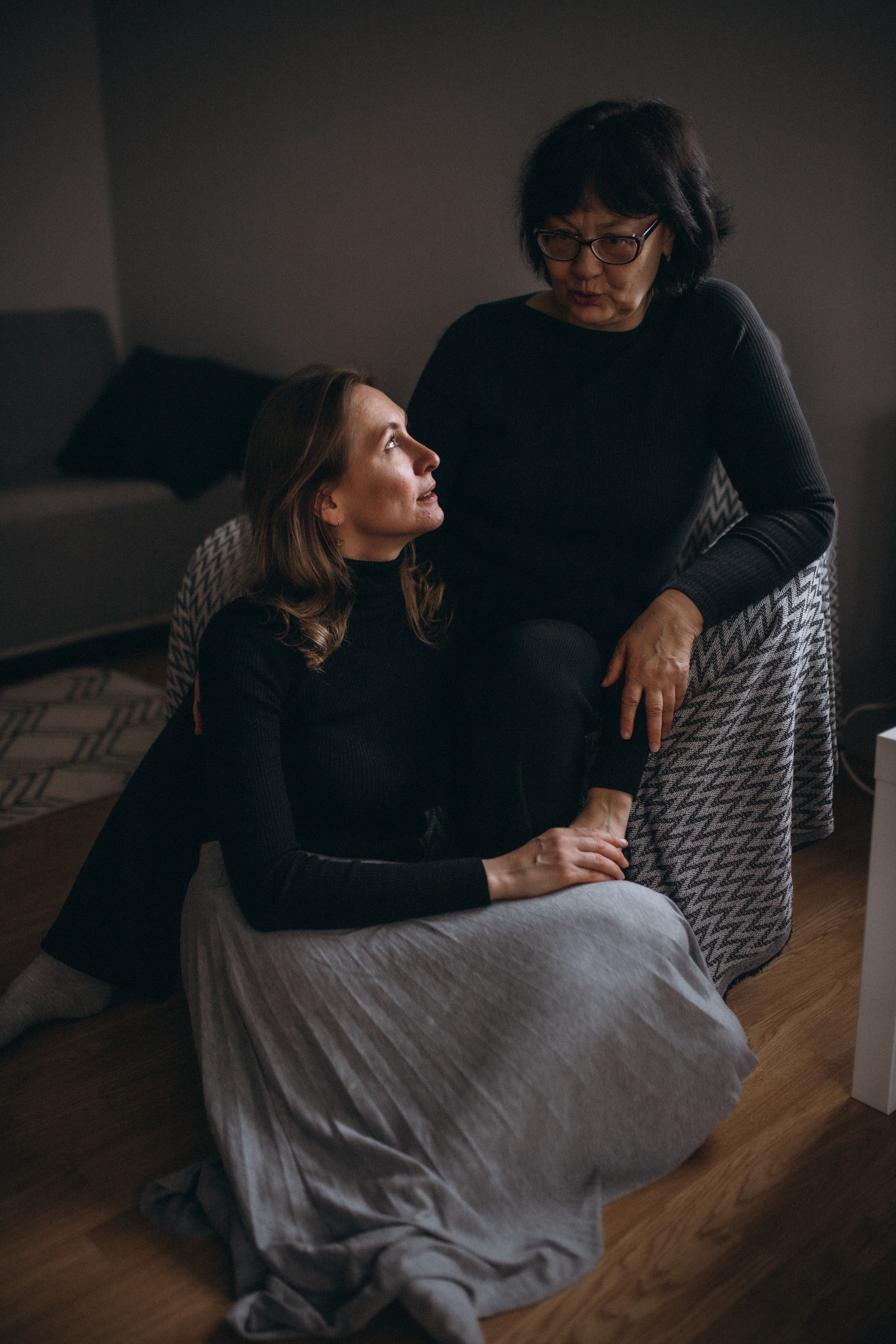 Юлия с мамой дома. Главная