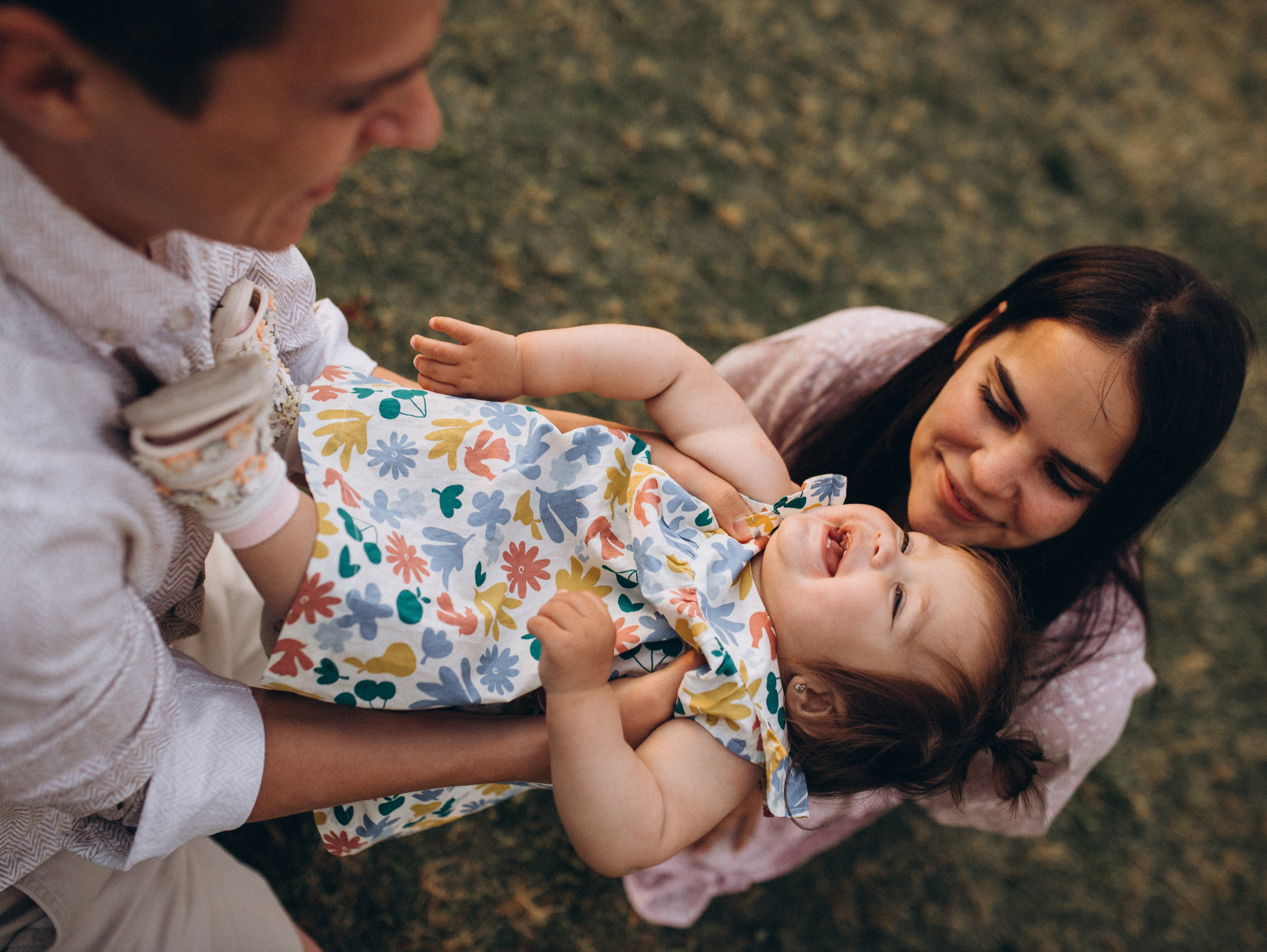 Прогулка у дома Ксении, Антона и Каролины. Главная