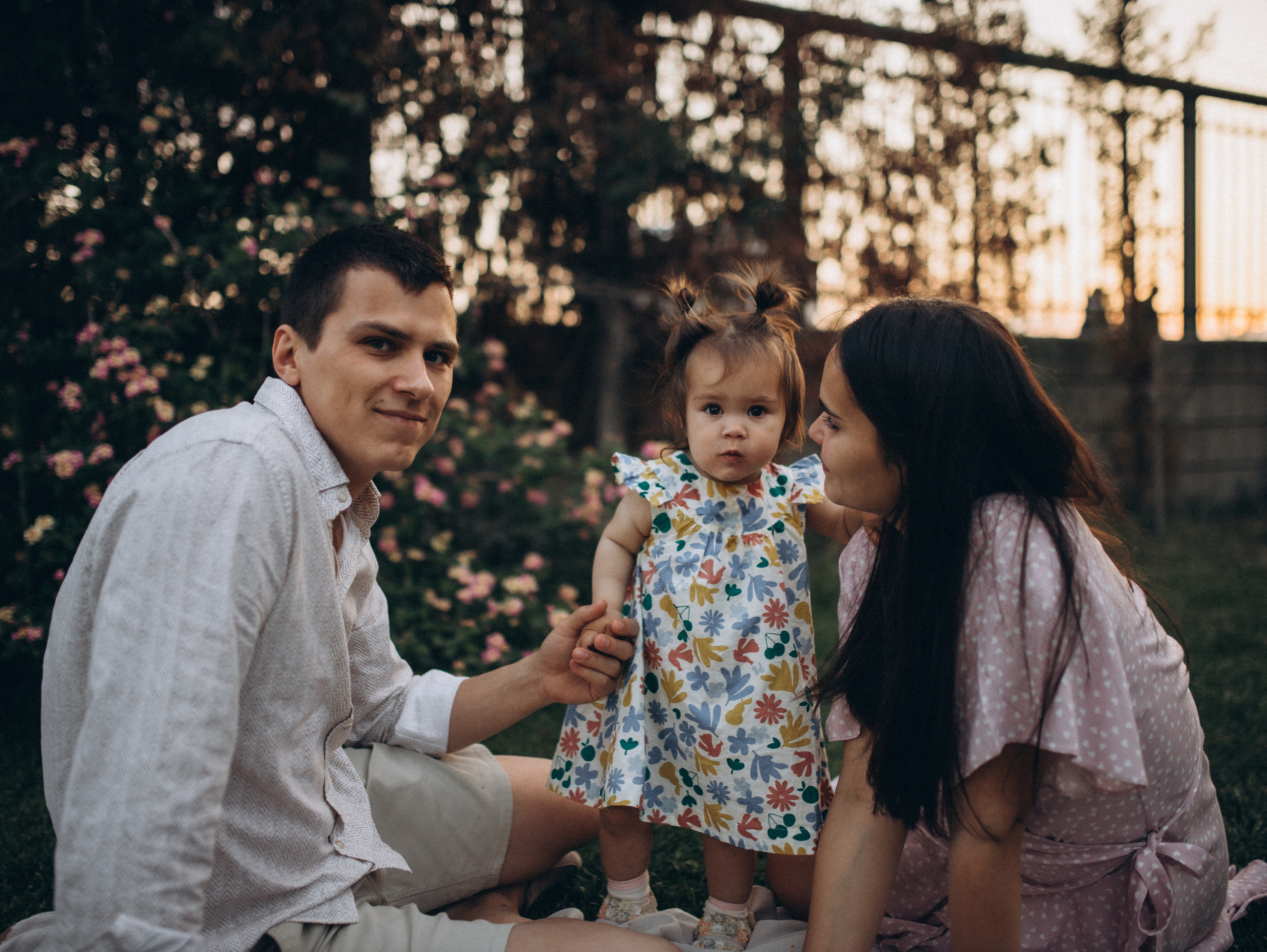 Прогулка у дома Ксении, Антона и Каролины. Главная