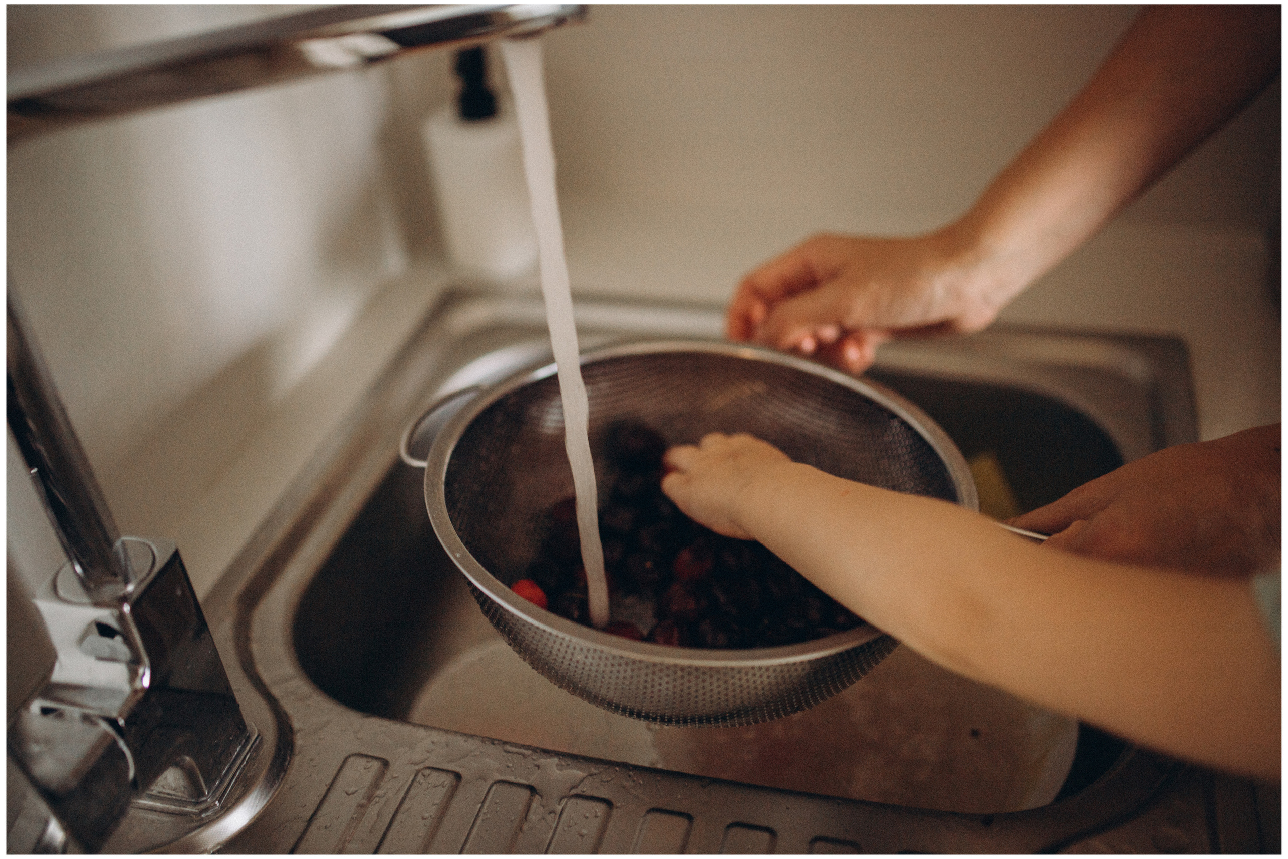 Дома у семьи Новиковых. Главная