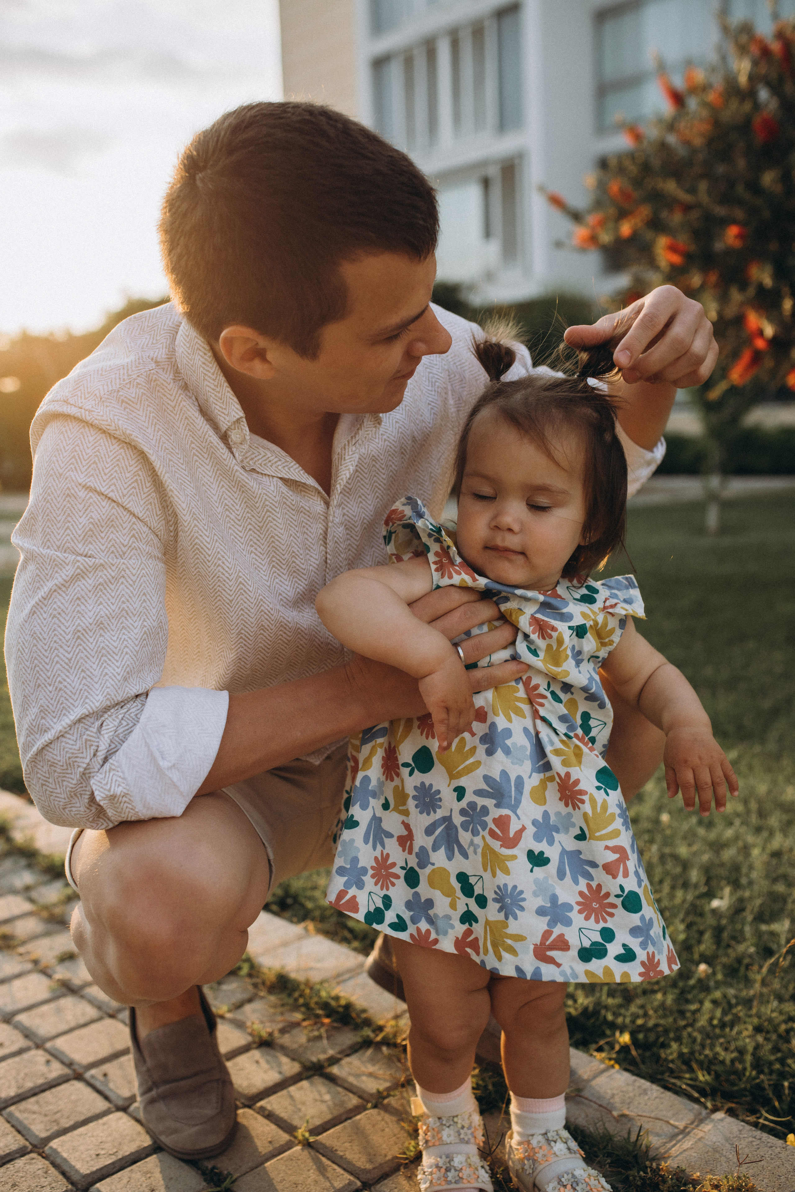 Прогулка у дома Ксении, Антона и Каролины. Главная