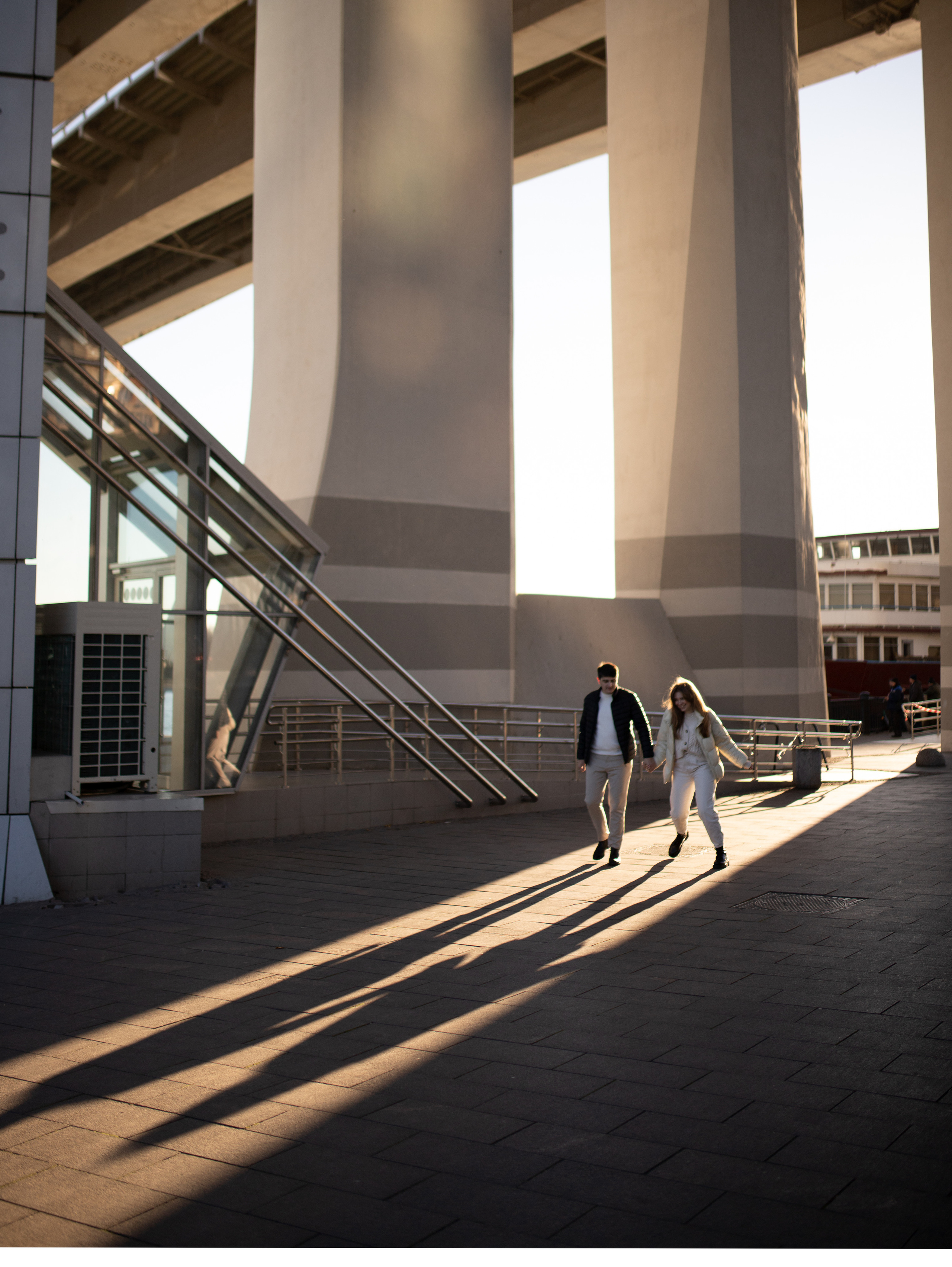 Инна и Азат прогулка по городу. Главная