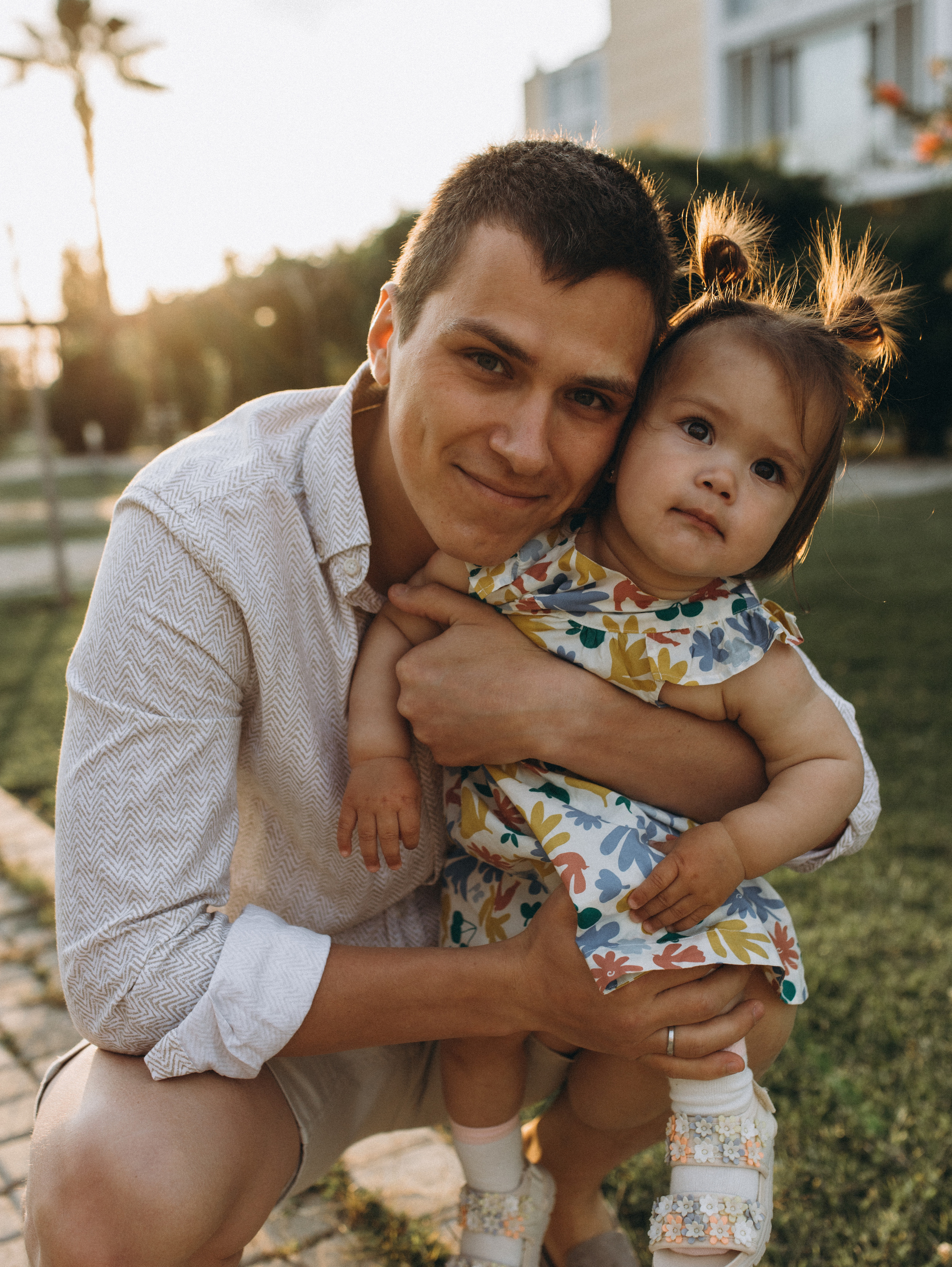 Прогулка у дома Ксении, Антона и Каролины. Главная