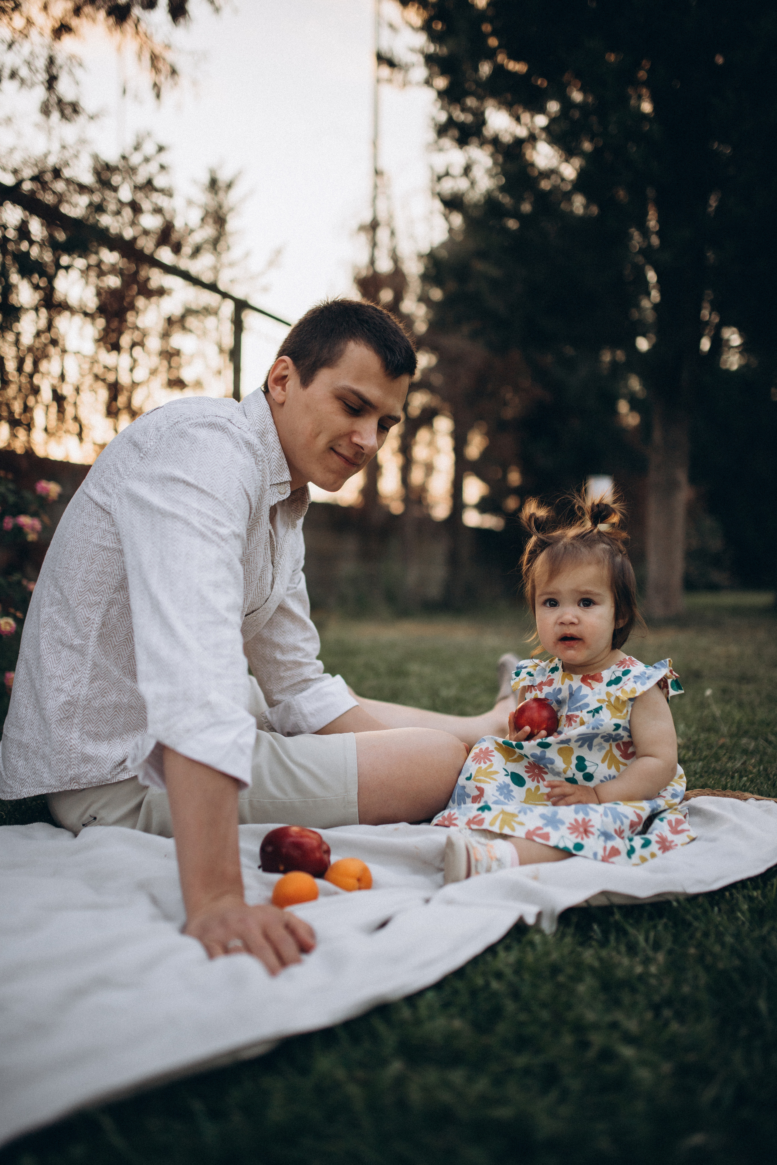 Прогулка у дома Ксении, Антона и Каролины. Главная