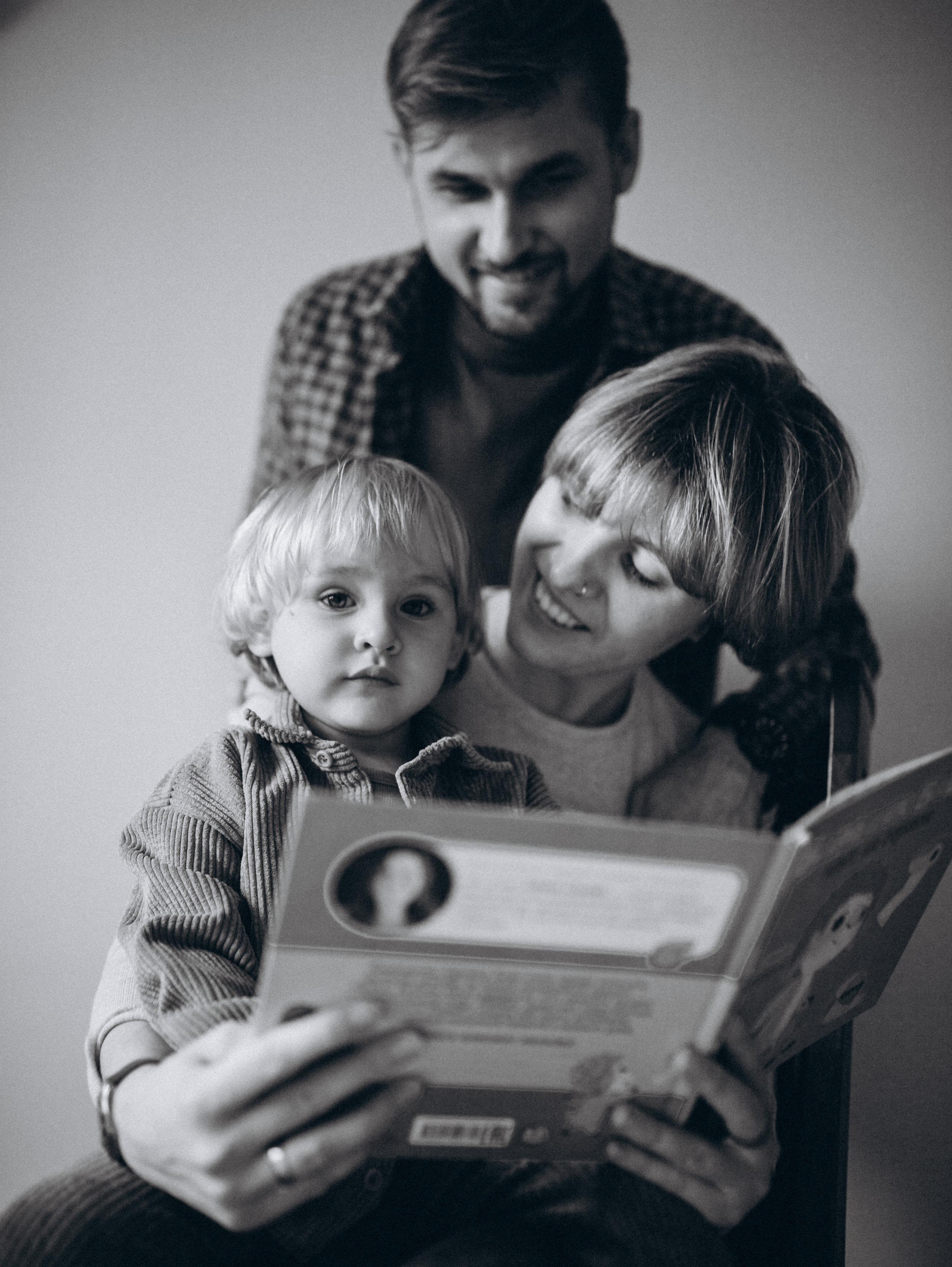 Евгения, Вадим и Леонид дома. Главная