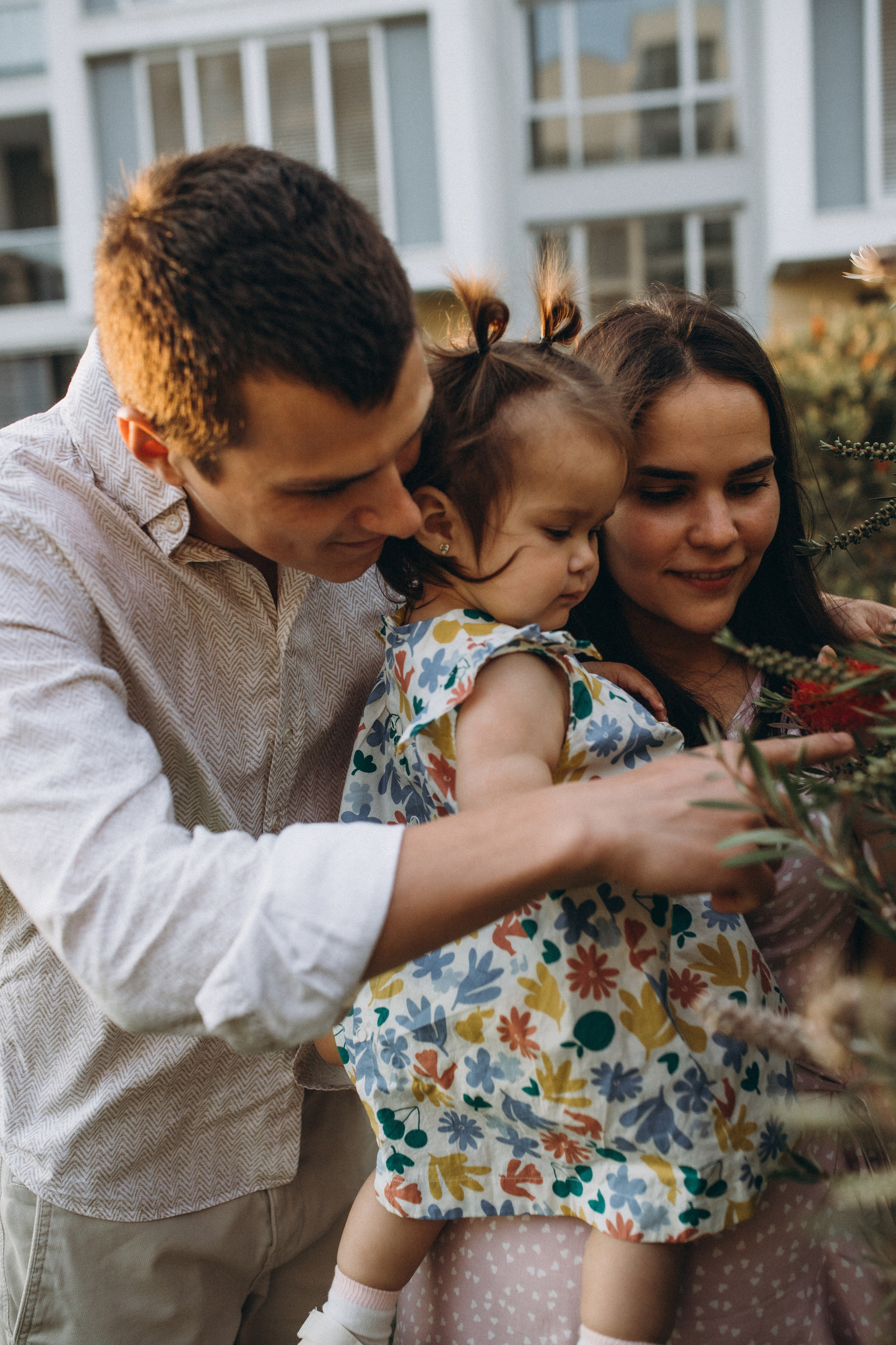 Прогулка у дома Ксении, Антона и Каролины. Главная