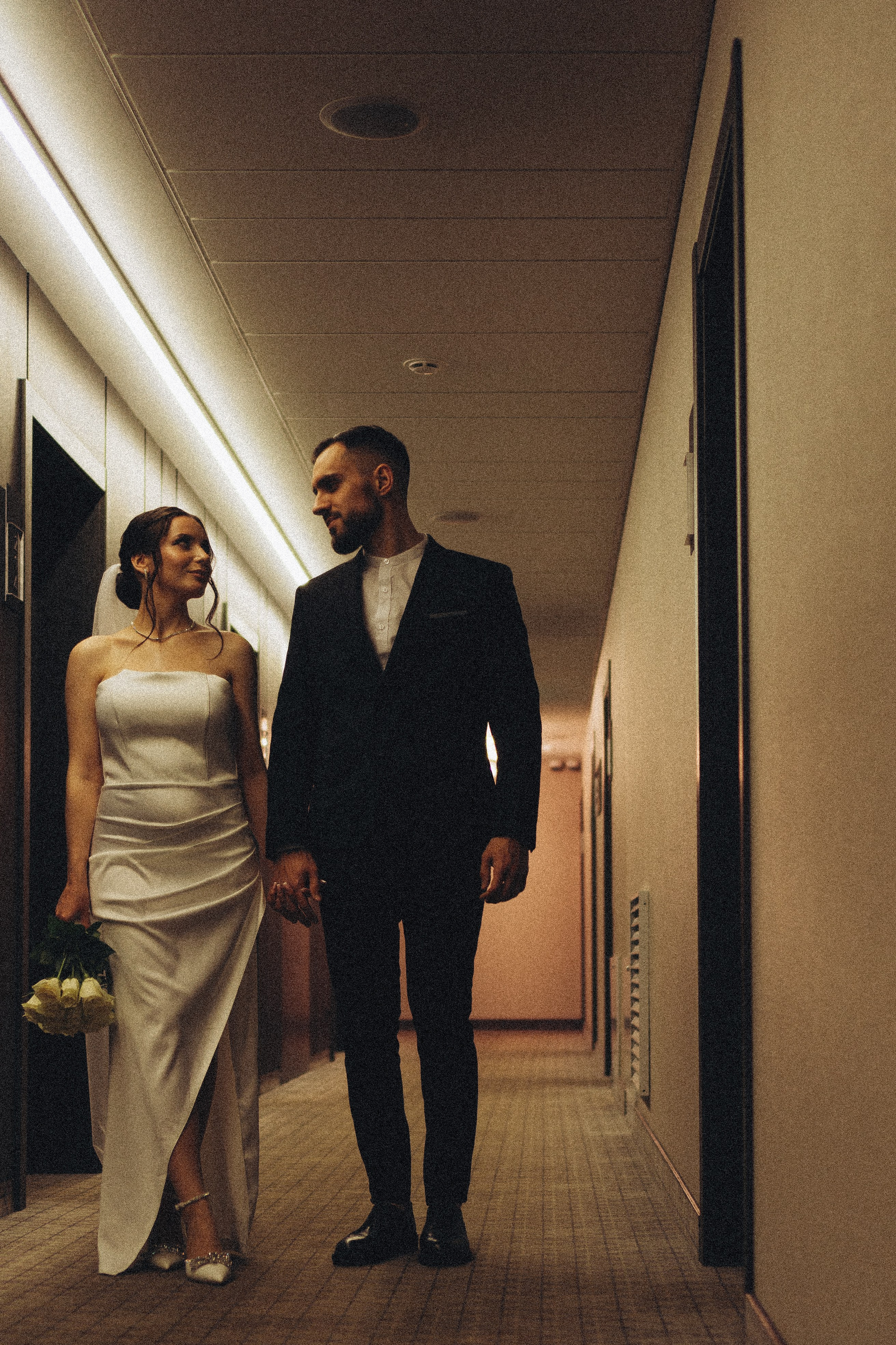 СВАДЕБНАЯ СЬЕМКА СБОРОВ ЖЕНИХА И НЕВЕСТЫ В ОТЕЛЕ И ТАКЖЕ ФОТОСЕССИИЯ В ОТЕЛЕЕ МЕГАПОЛИС БРЯНСК. Профессиональный фотограф, Санкт-Петербург — Виктория Богомолова