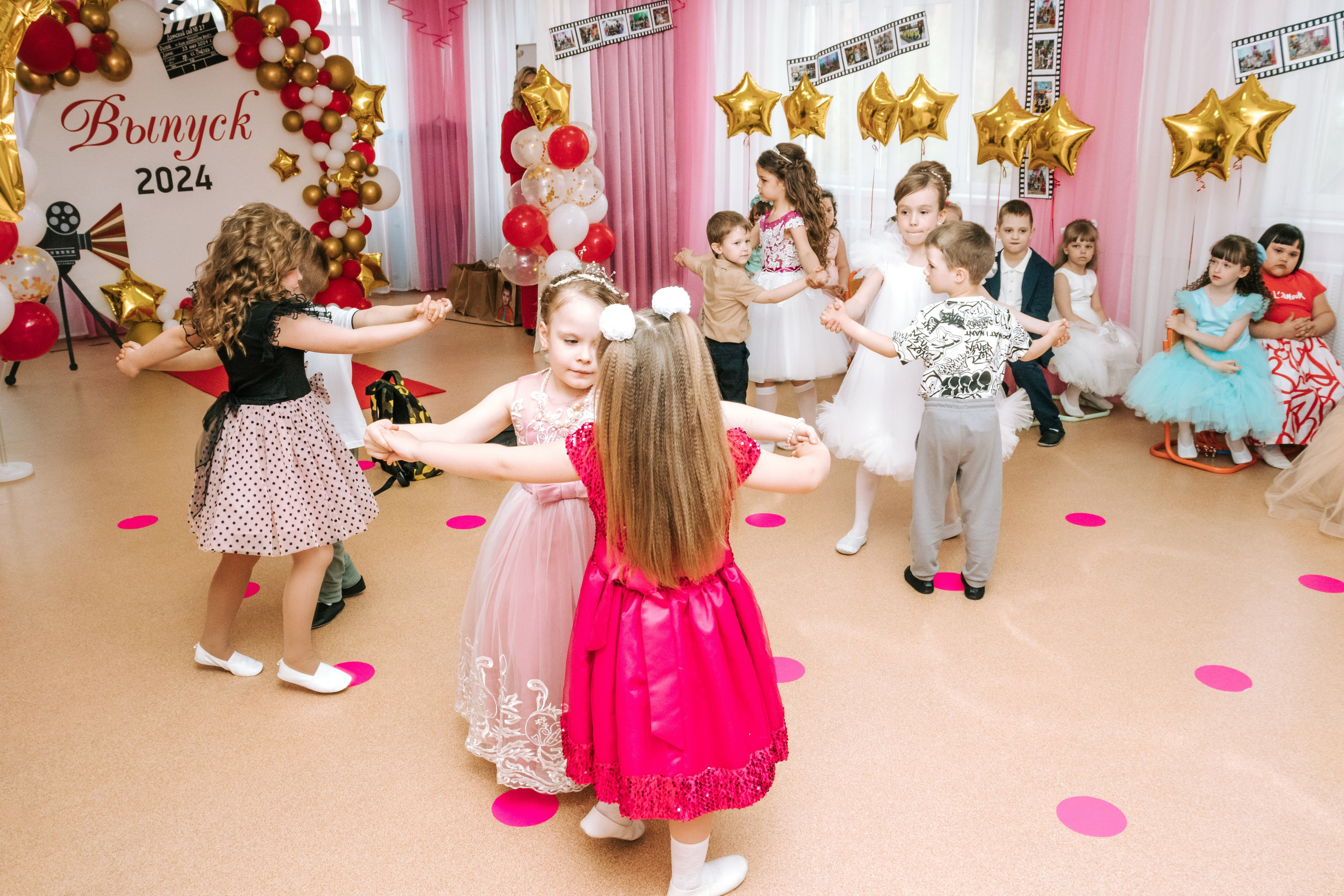 Фотограф на выпускной Детского сада Томск. Фотограф в Томске Дарья Пучкина
