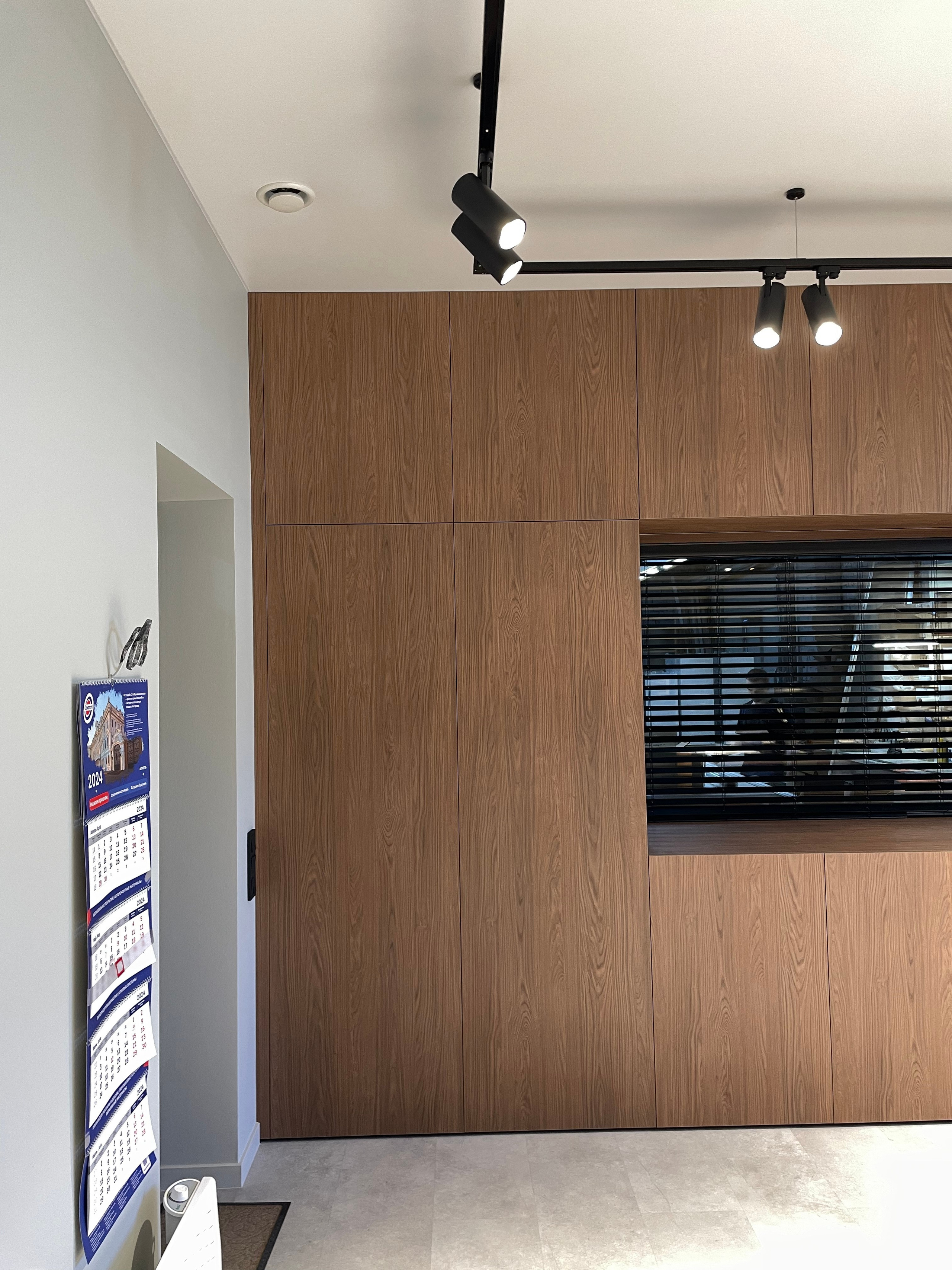 Офис производства FILLINI. Мебель на заказ