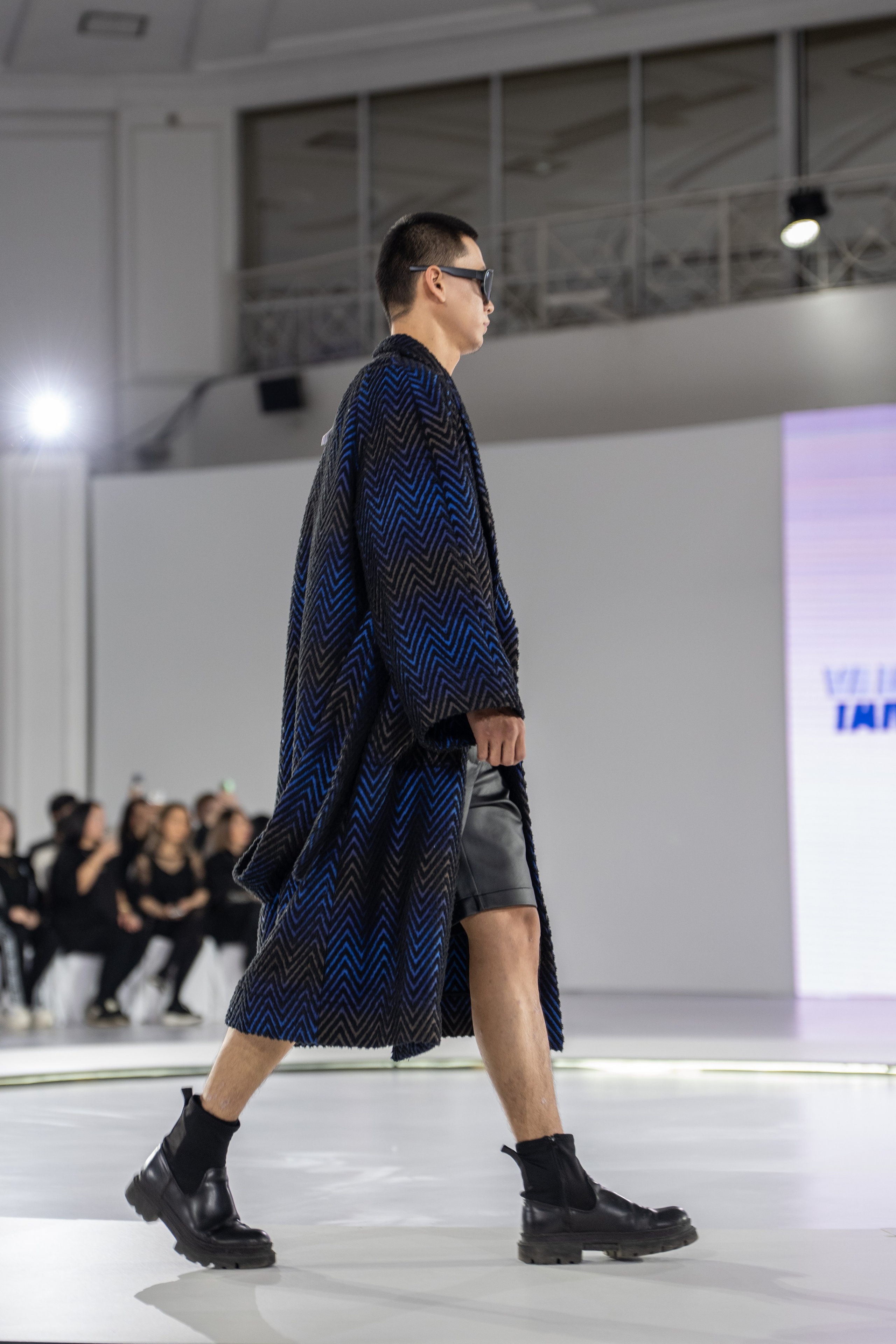 Брэнд Yang Lain. Сайт Алматинского НЮ АРТ, будуар и фэшн фотографа Дениса Карпенко