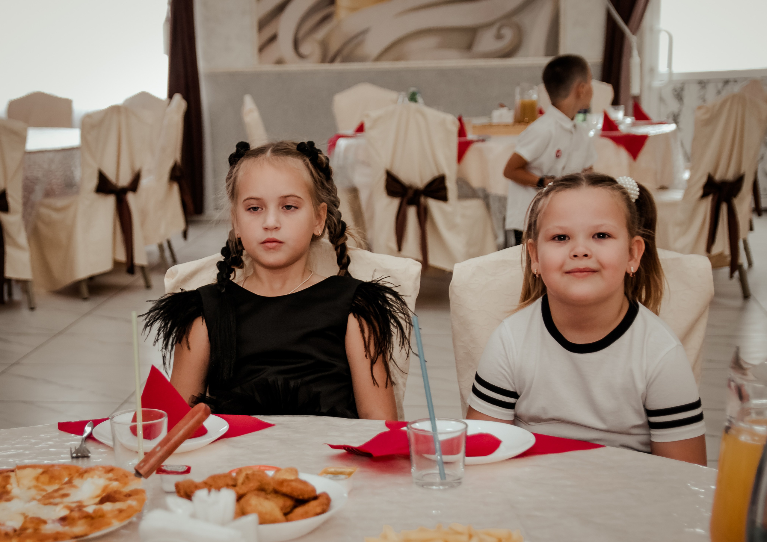 Детские праздники. Организатор праздников. Ведущая Марина Гребенникова