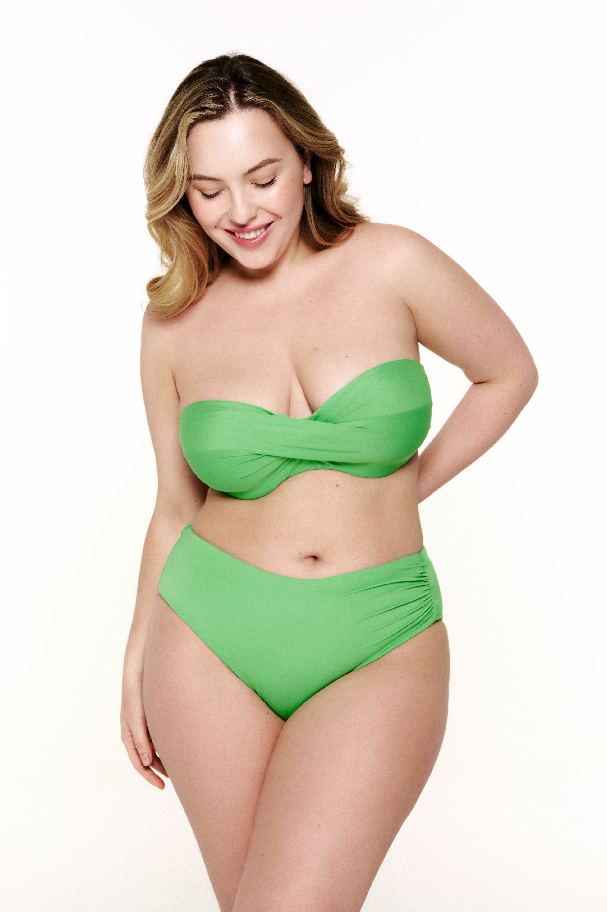 Бельё. Curvy Daria модель плюс сайз