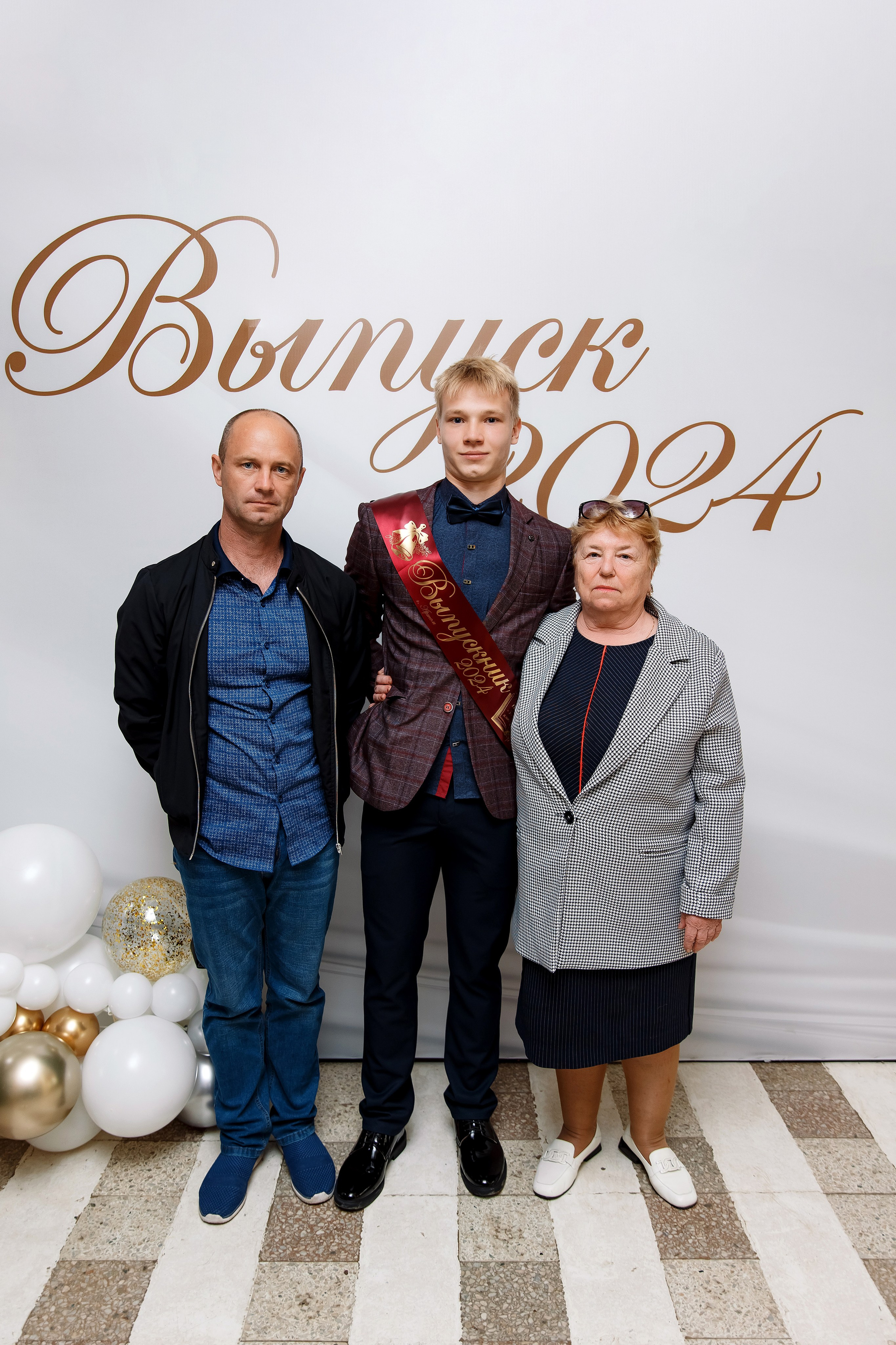 11 класс Последний звонок. Фотограф Любовь Корниенко, Примоский край