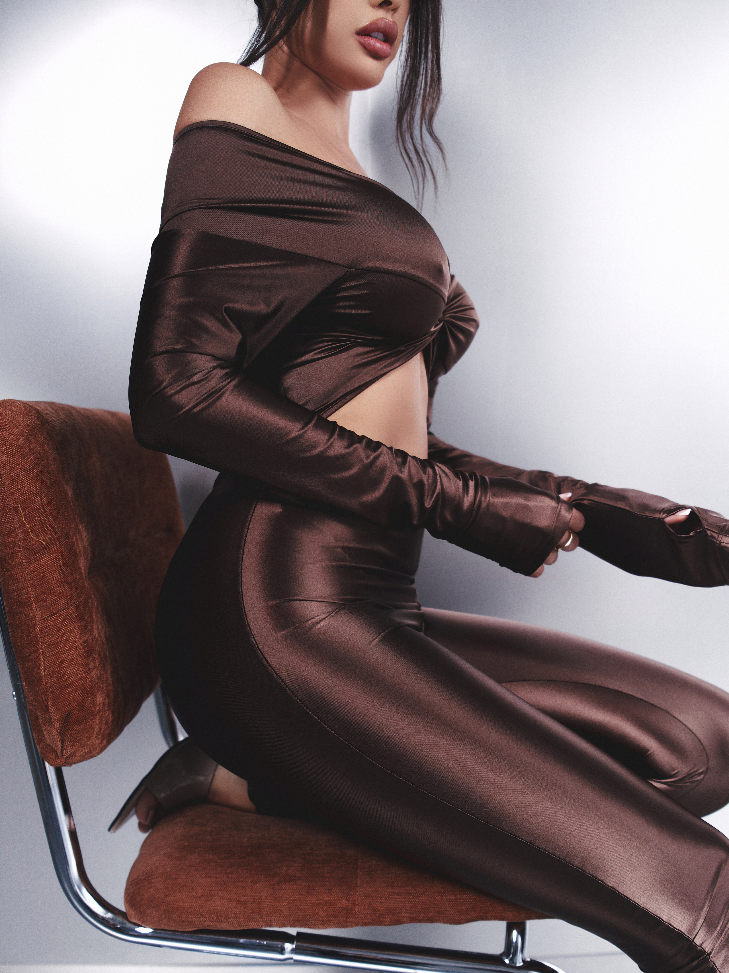 Miruna. NOIZOMAX Художественный фотограф в Дубай