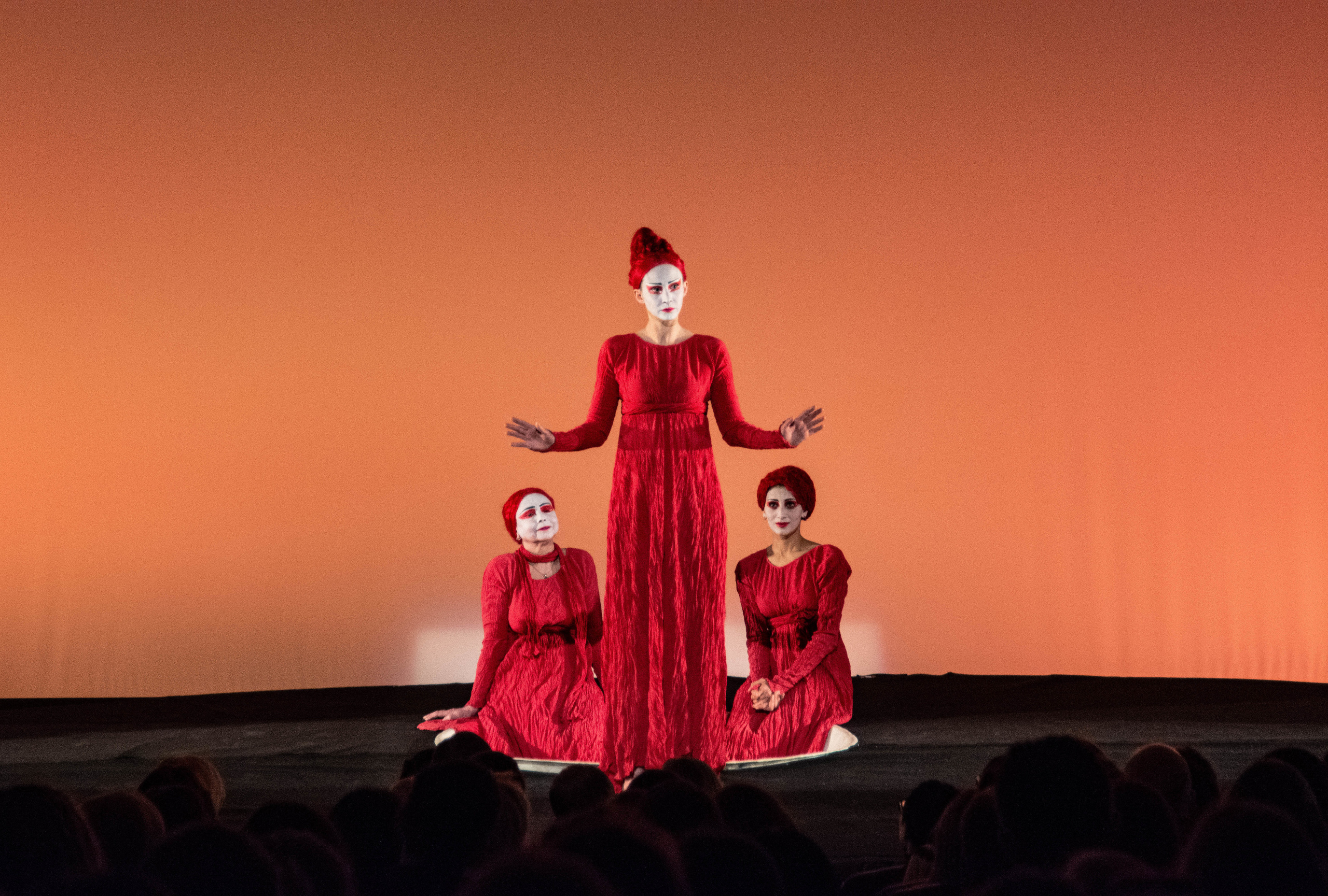Съемка спектаклей, театральное фото. Мари Линёк-Стельмах Фотохудожник Санкт-Петербург/Урал