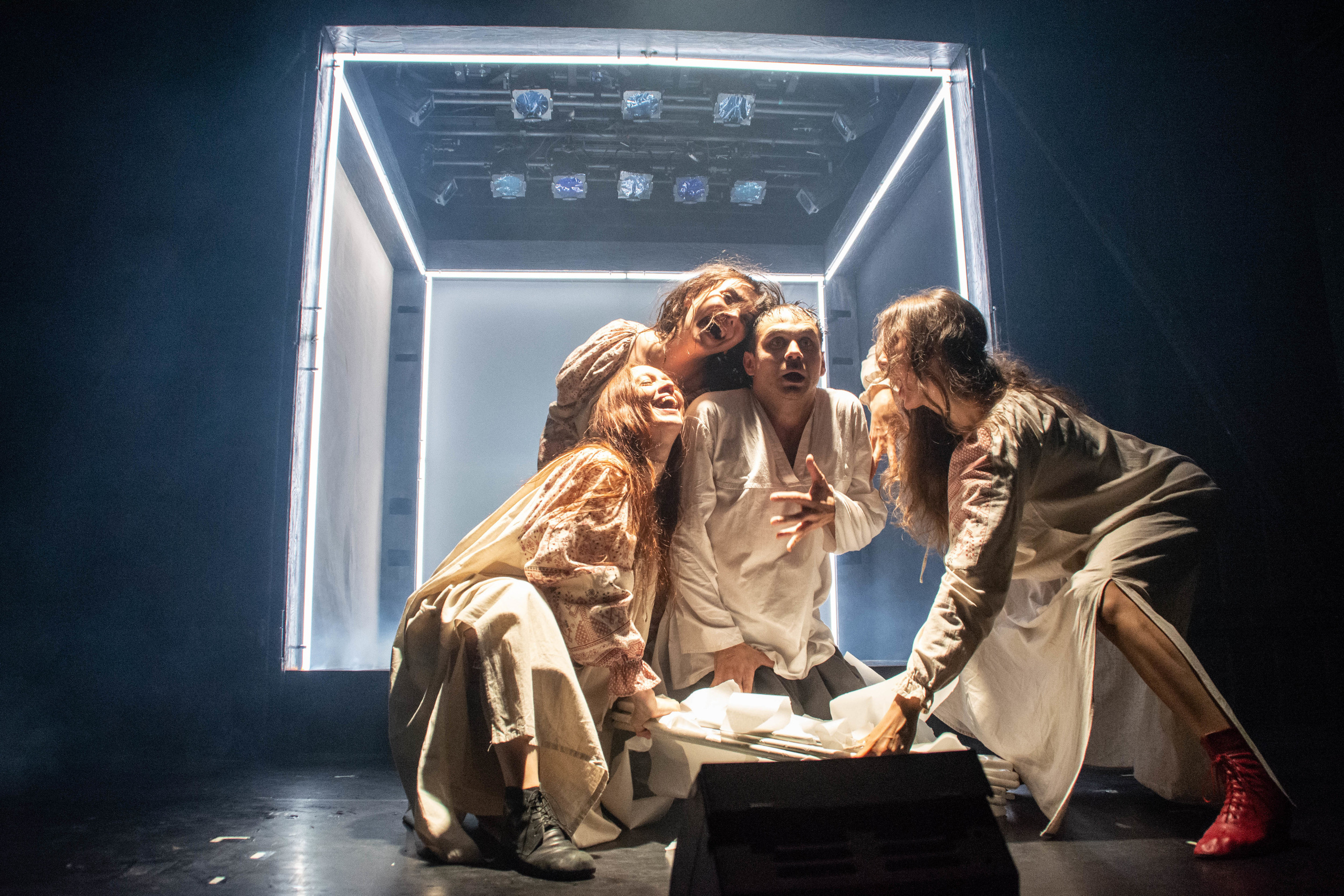 Театральная постановка фото. Мари Линёк-Стельмах Фотохудожник Санкт-Петербург/Урал