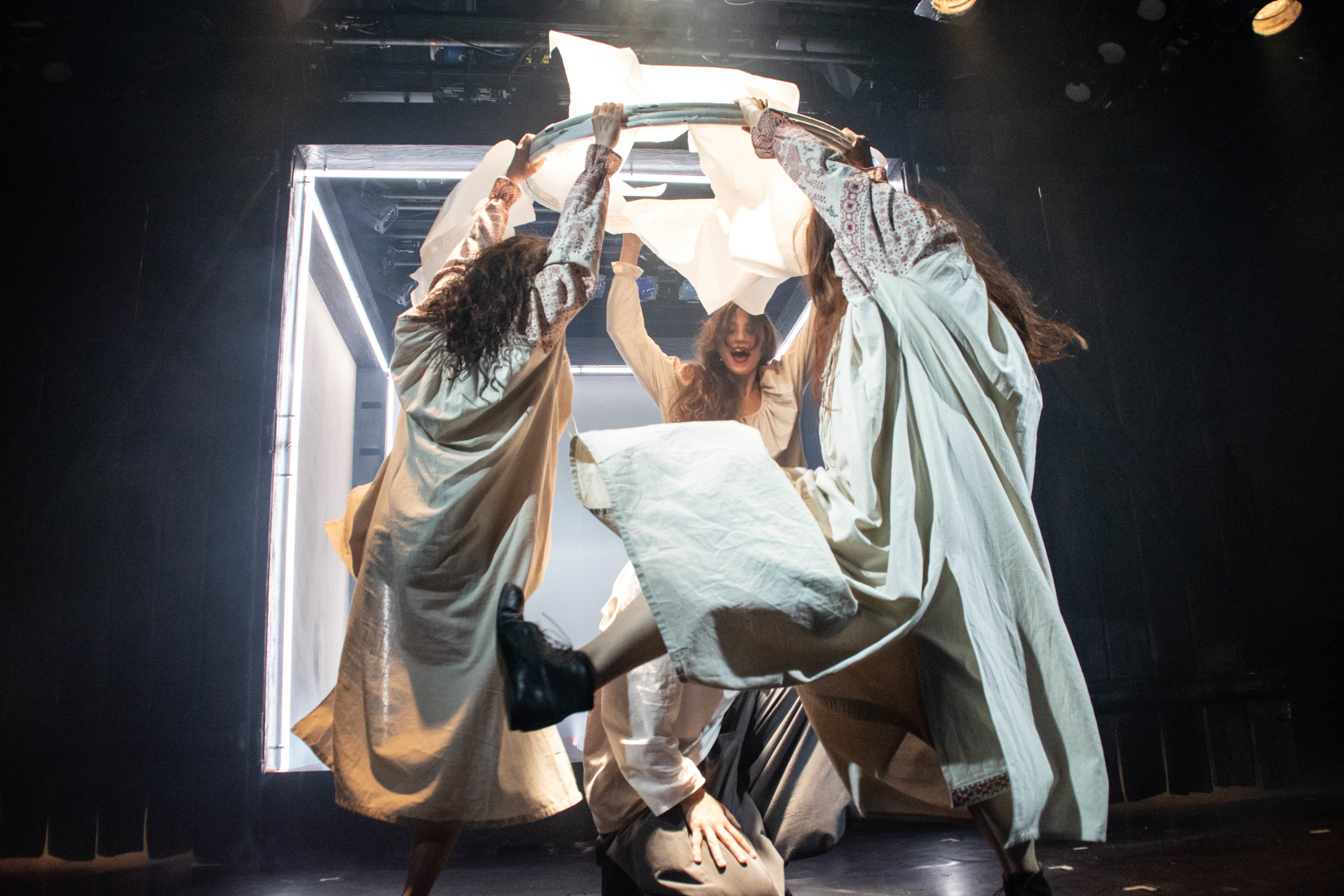 Театральная постановка фото. Мари Линёк-Стельмах Фотохудожник Санкт-Петербург/Урал