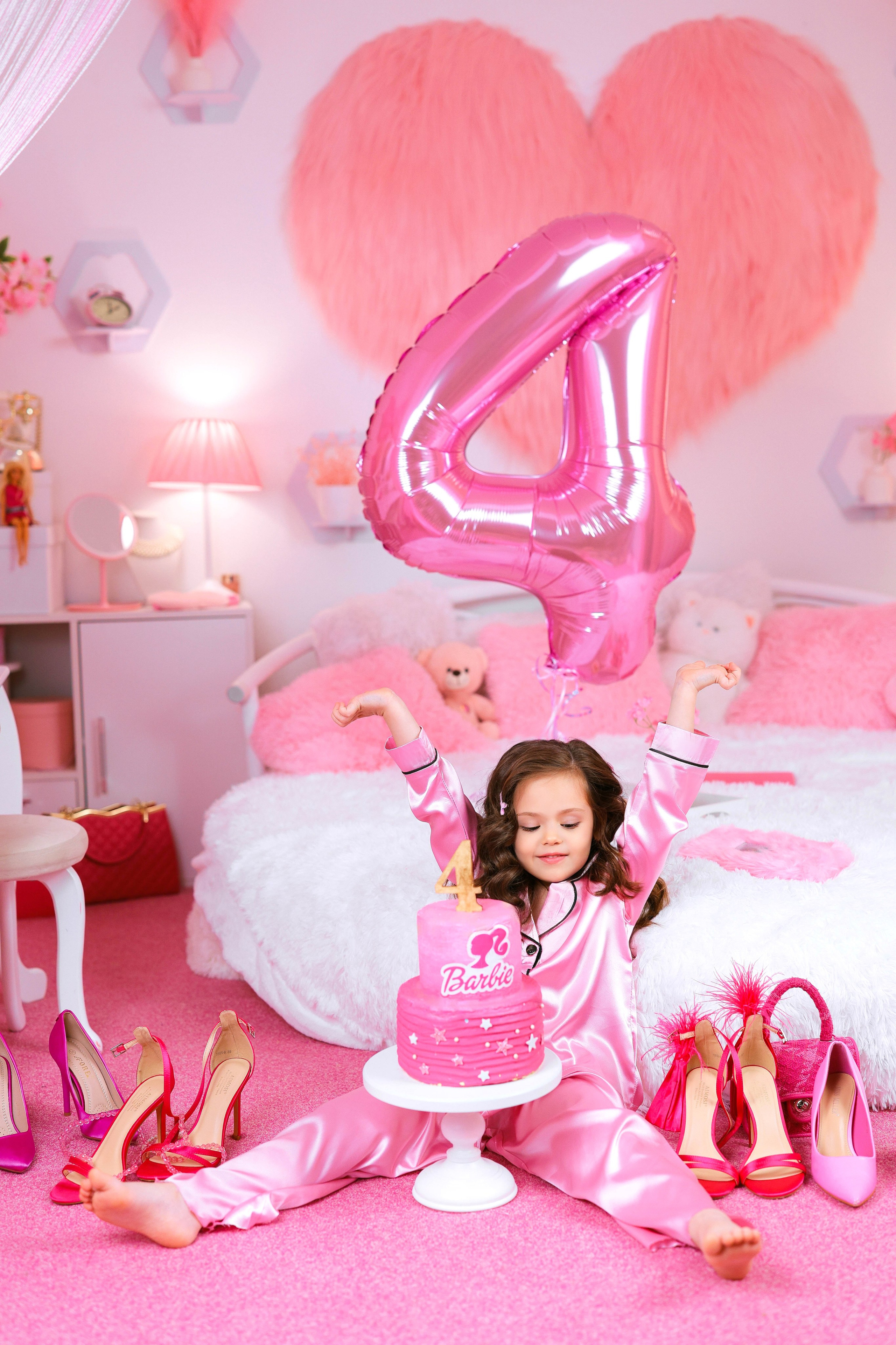 РОЗОВАЯ КОМНАТА