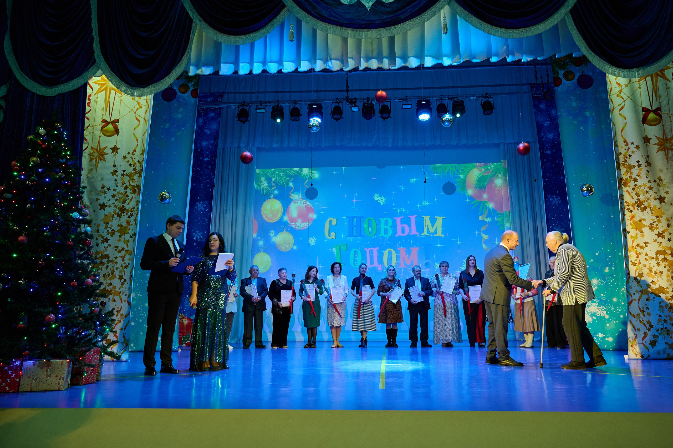 НГ концерт в Марьиной роще. Жизнь курорта Кабардинка в фотографиях