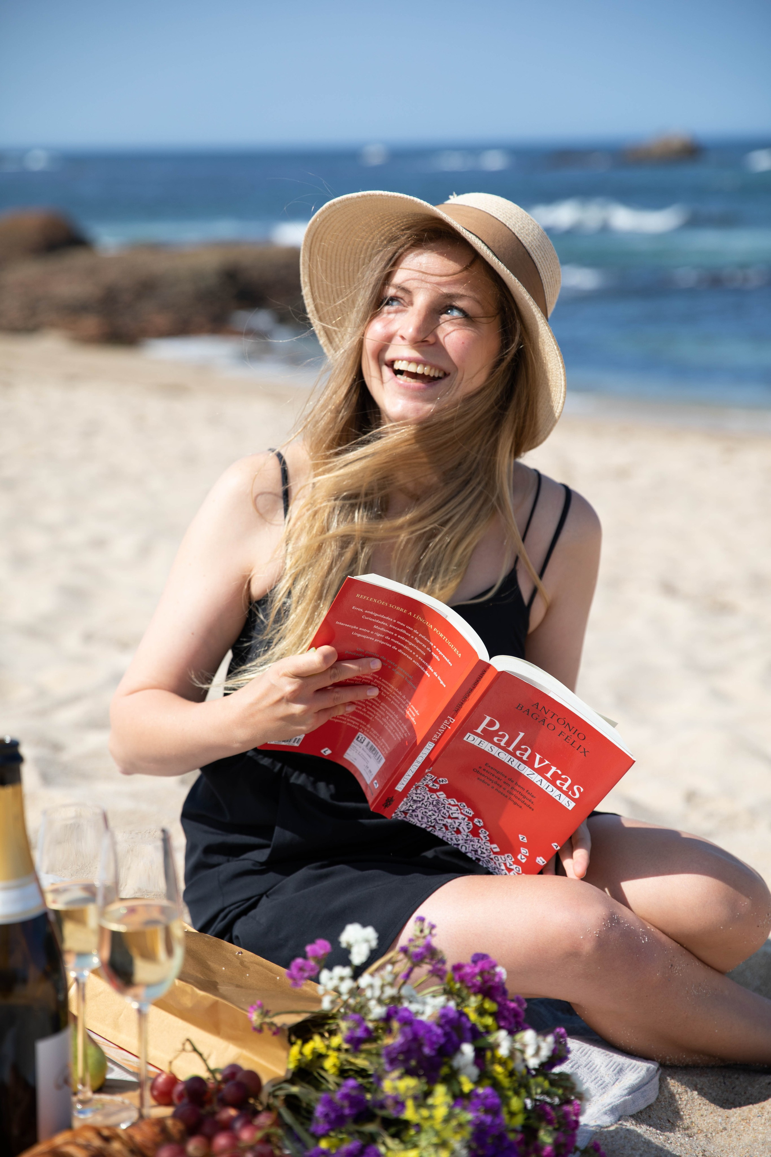 Girls on the beach. Fun photo session